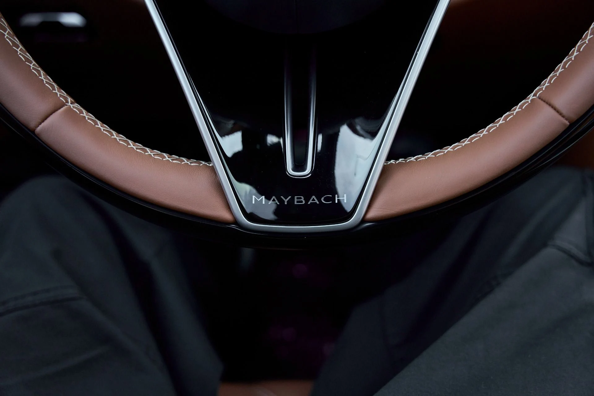 mph074_3596949544_Used_2026_Mercedes_Benz_S_Class_Maybach_S_680_1769716776_176f982596