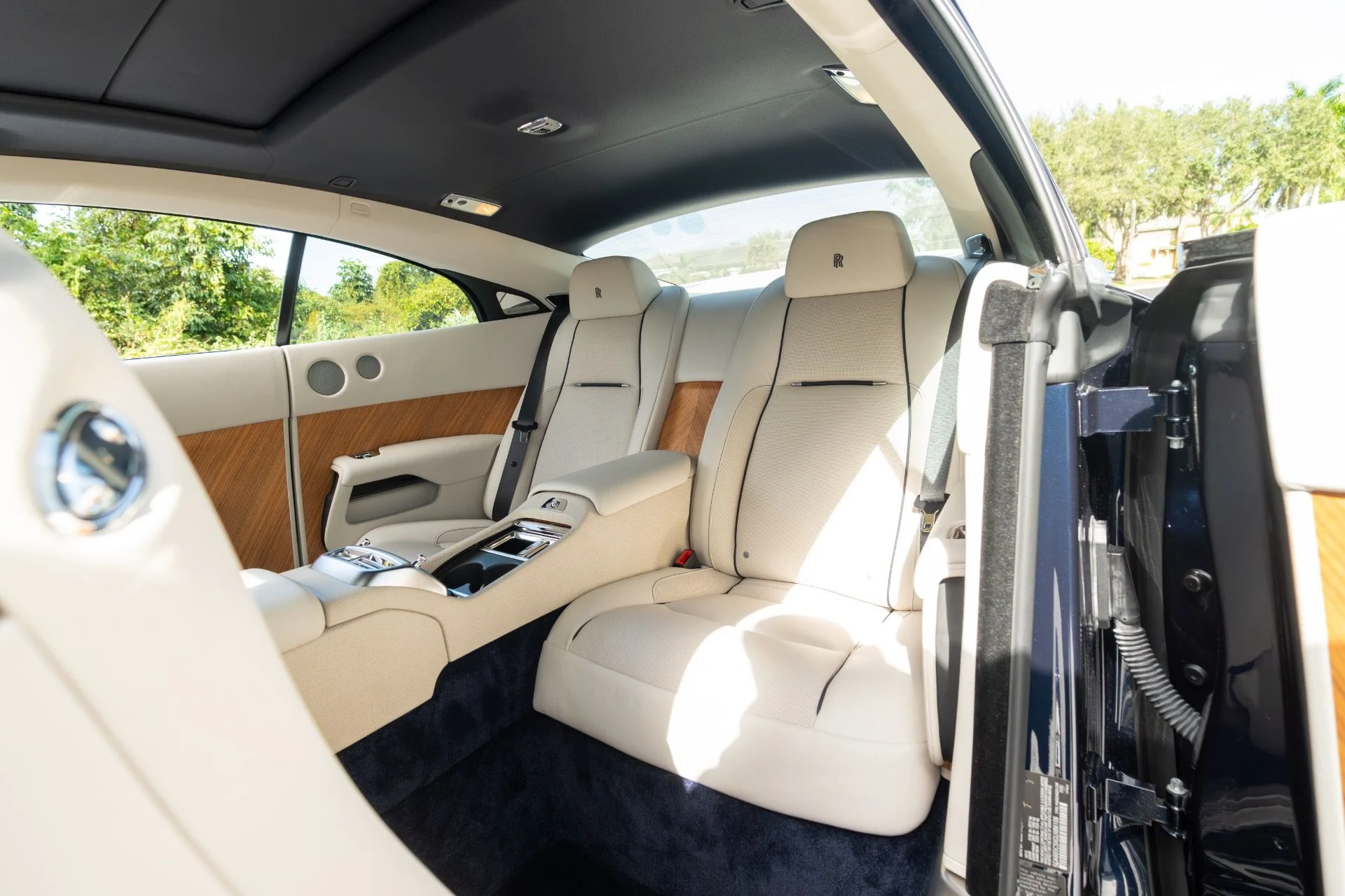 mph074_3634277422_Used_2016_Rolls_Royce_Wraith_1762887509_cf37bb74b8