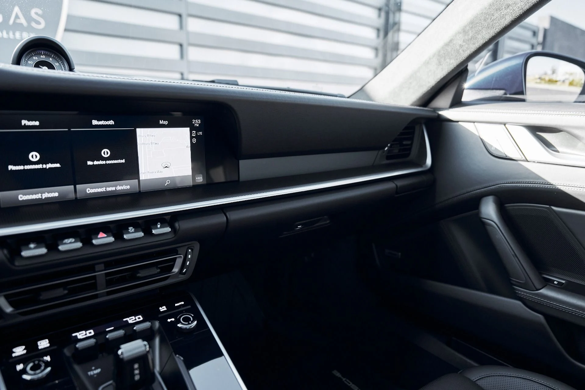 mph074_3663203183_Used_2024_Porsche_911_Turbo_1770087290_67e17b7040