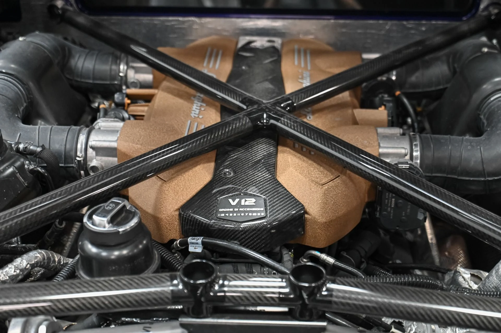 mph074_3788886939_Used_2019_Lamborghini_Aventador_SVJ_1760550494_0aad73f45c