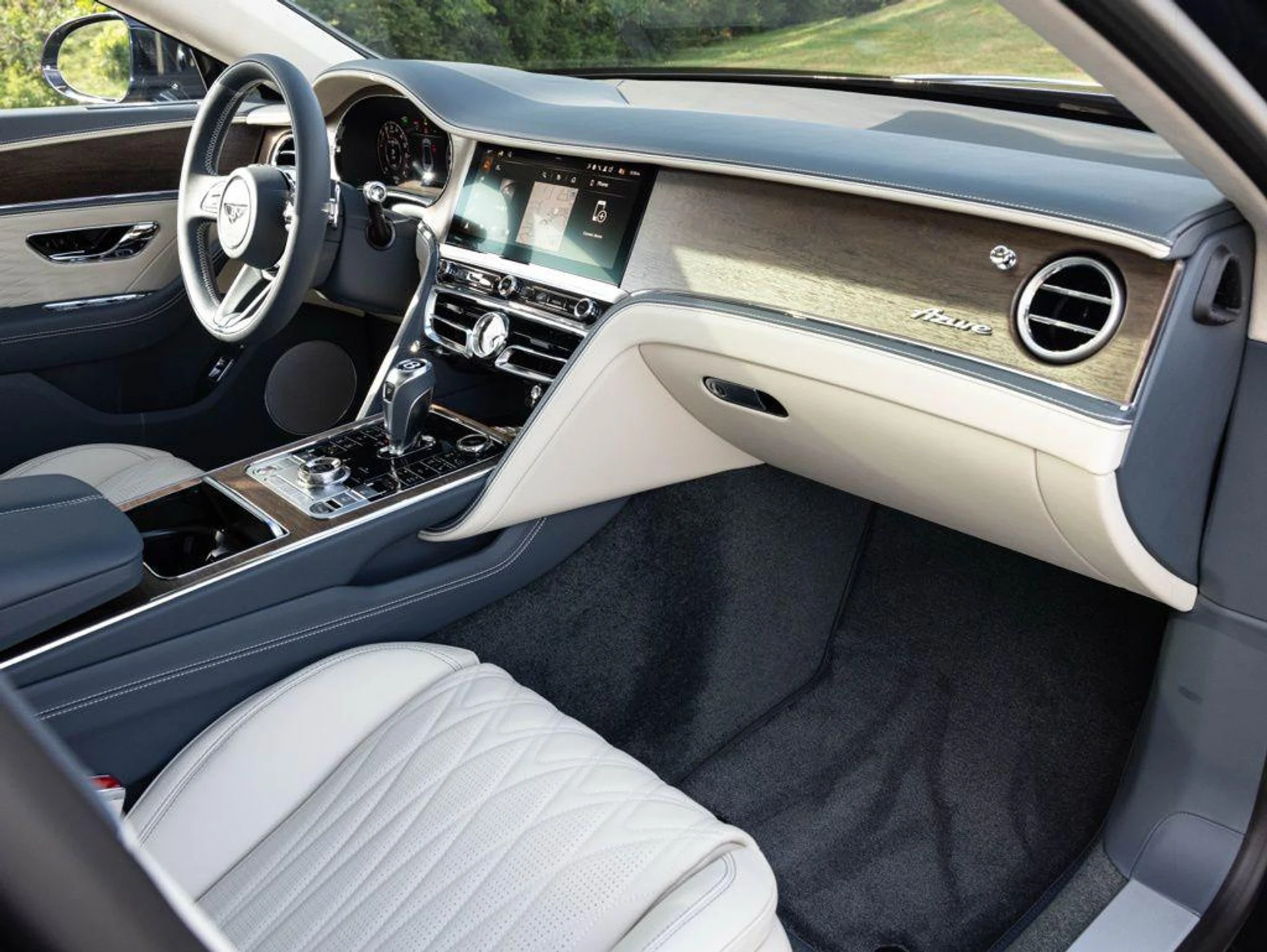 mph074_3870335452_515382885_69f3604e087c98a25cbbb48e_739d80522c