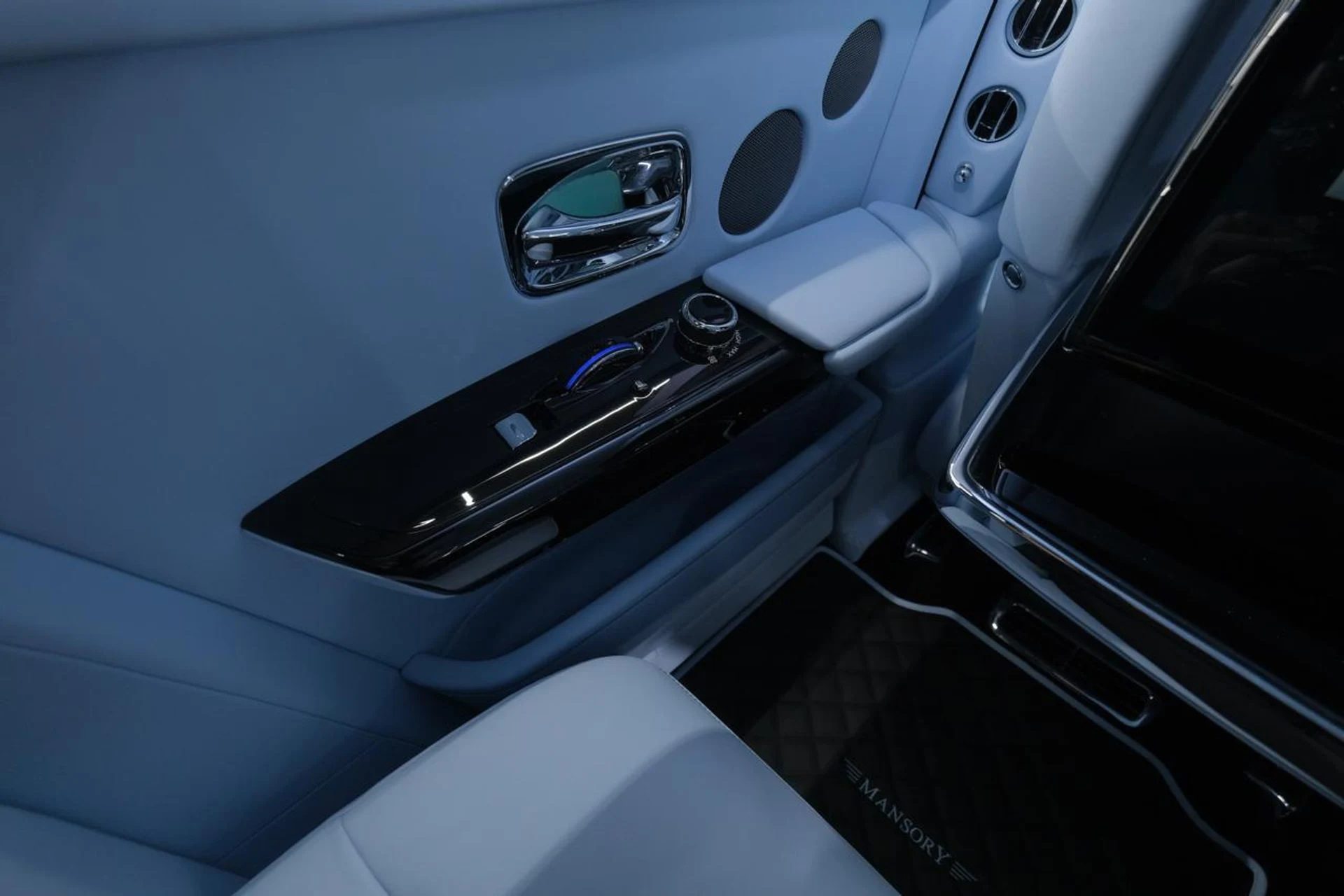 mph074_3959469941_4aef33434b75f926d1bce4093011d2a4_2354d88249