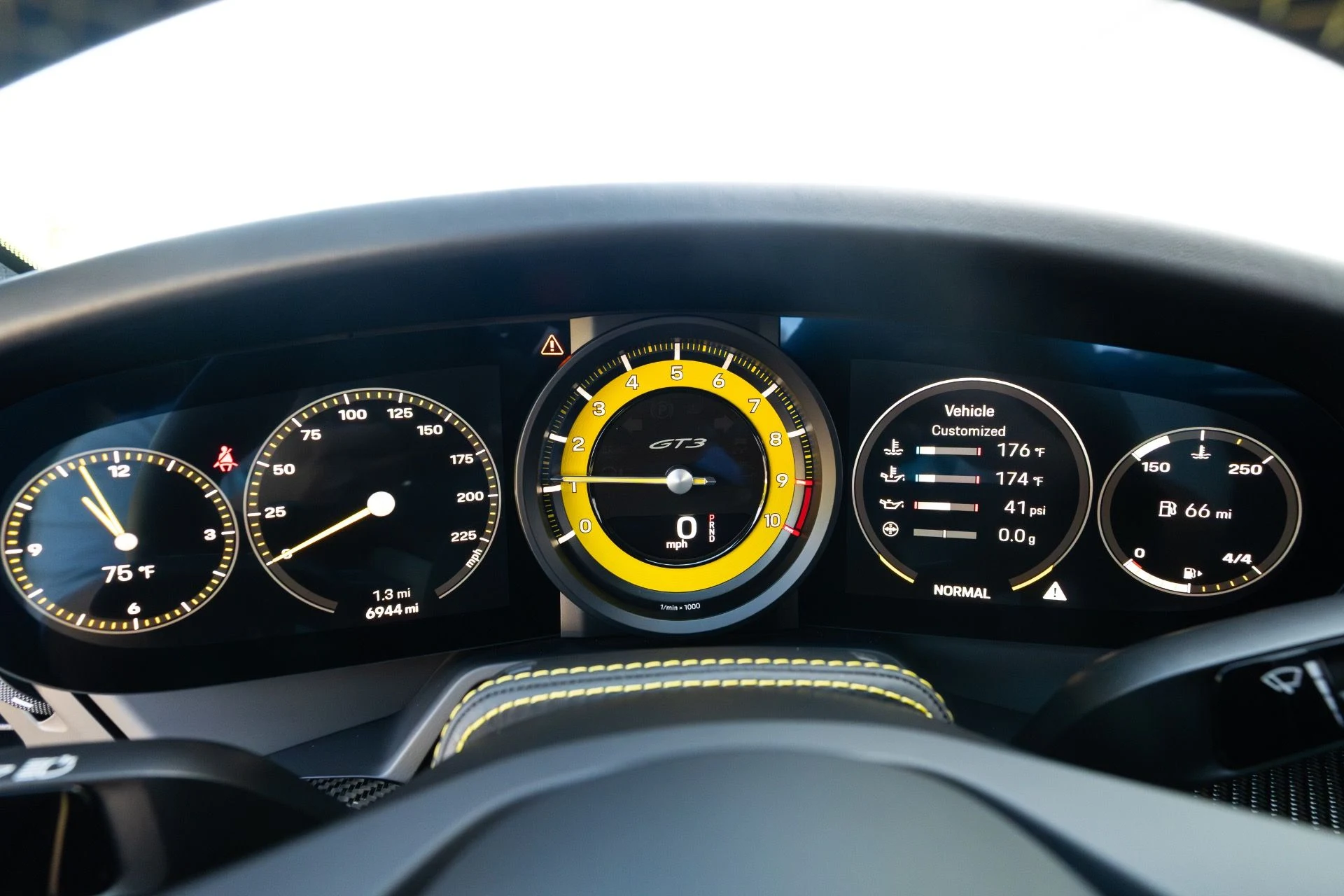 mph074_4009114818_Used_2023_Porsche_911_GT_3_1777402484_aa65309c55