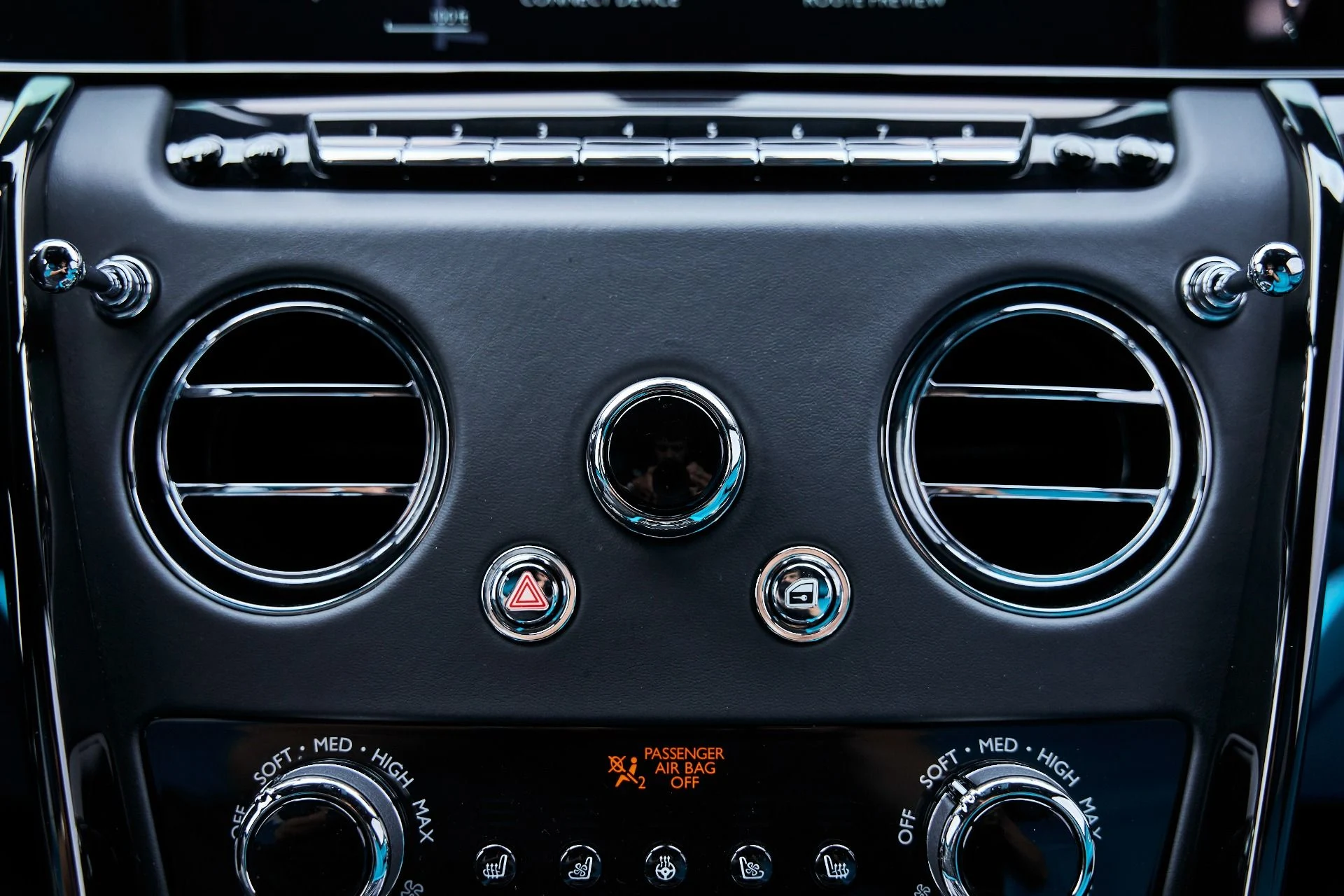 mph074_405126342_Used_2025_Rolls_Royce_Cullinan_Black_Badge_1774912596_97f78d73ae