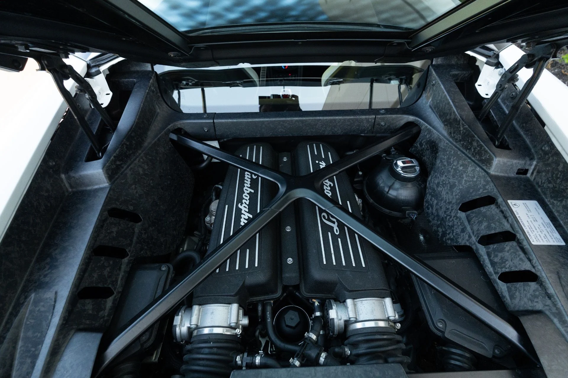 mph074_4077405631_Used_2016_Lamborghini_Huracan_LP_610_4_1771995727_343a1a9b0d