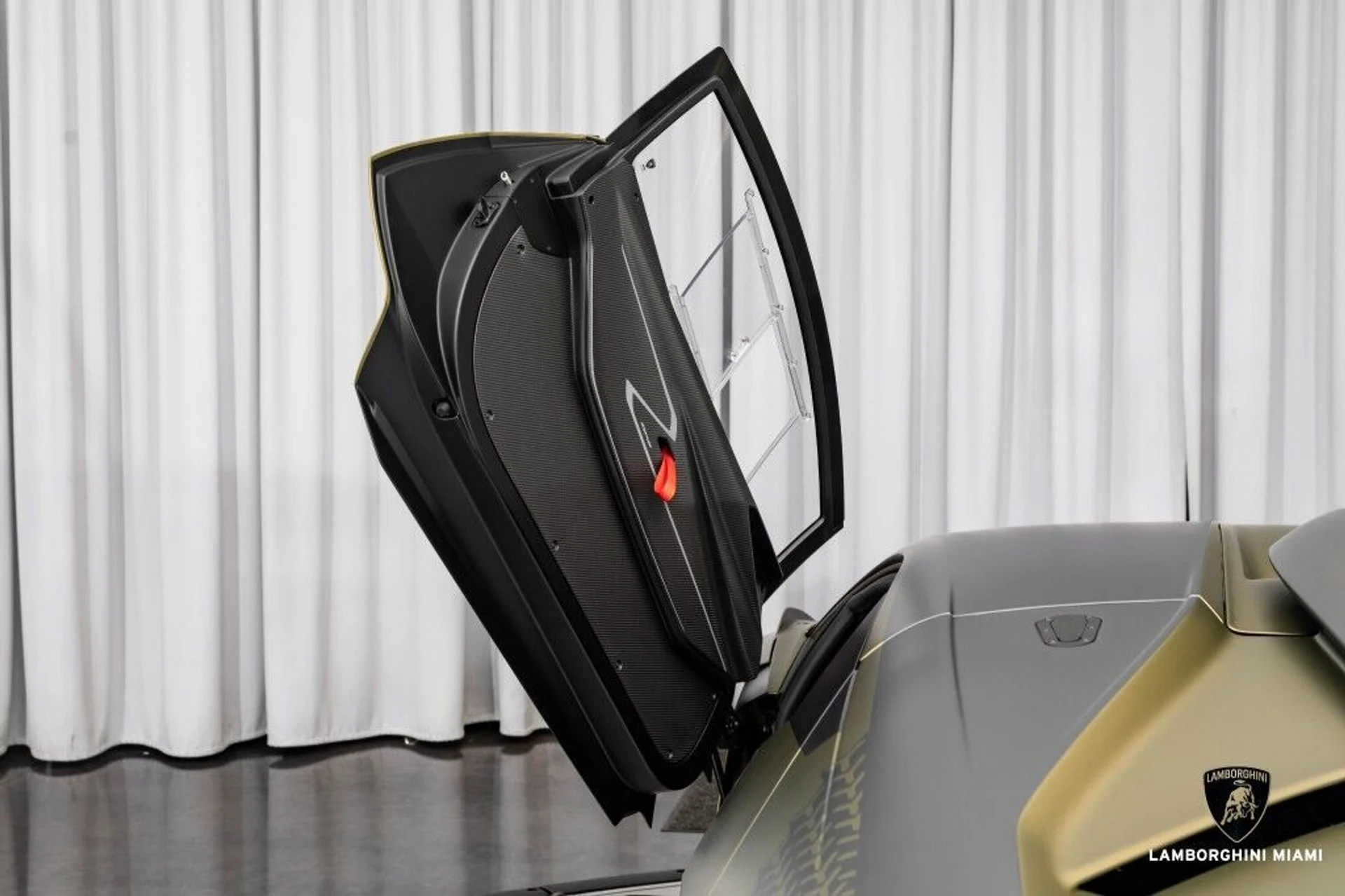 mph074_4089481353_d5e153cdc839d519d8af9c6612a81f24_6206c4bd8c