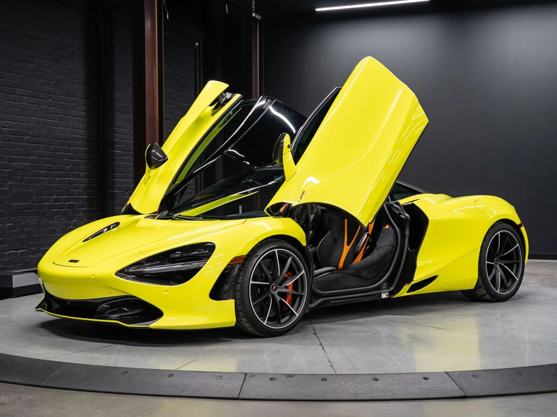 mph074_4245409965_mclaren_720s_2018_911fafffd4