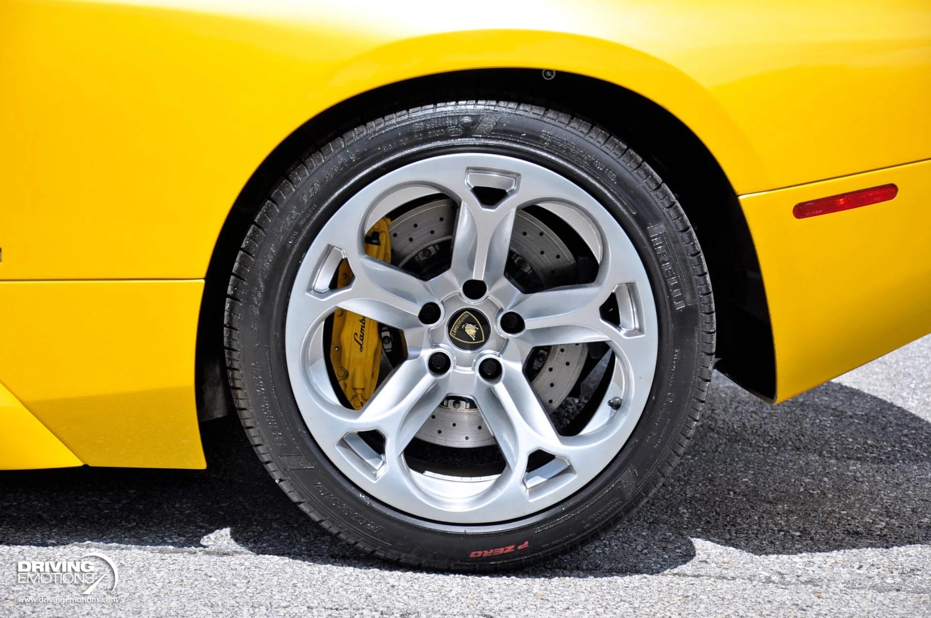 mph074_42674756_862_p75_l_e082faf19d