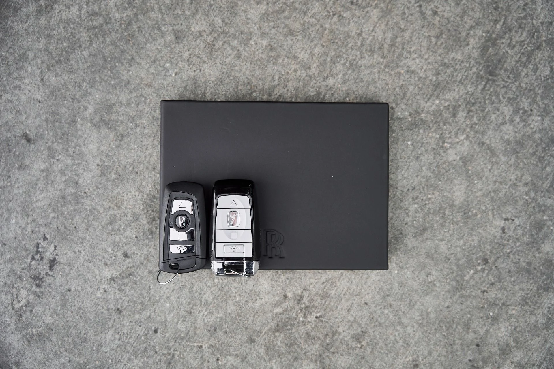 mph074_538072281_Used_2014_Rolls_Royce_Wraith_Base_1767151088_96175808f9