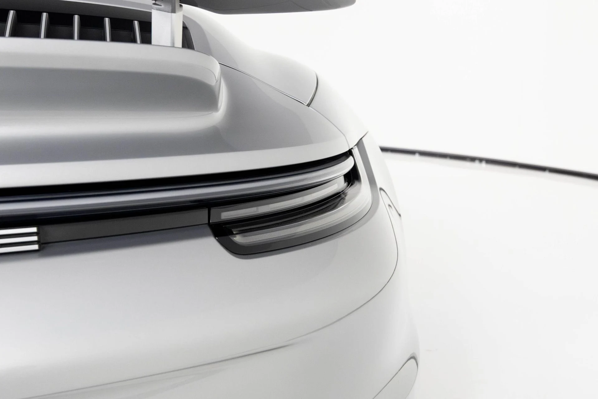 mph074_631393087_Used_2022_Porsche_911_Turbo_S_1764184635_b5af796ada