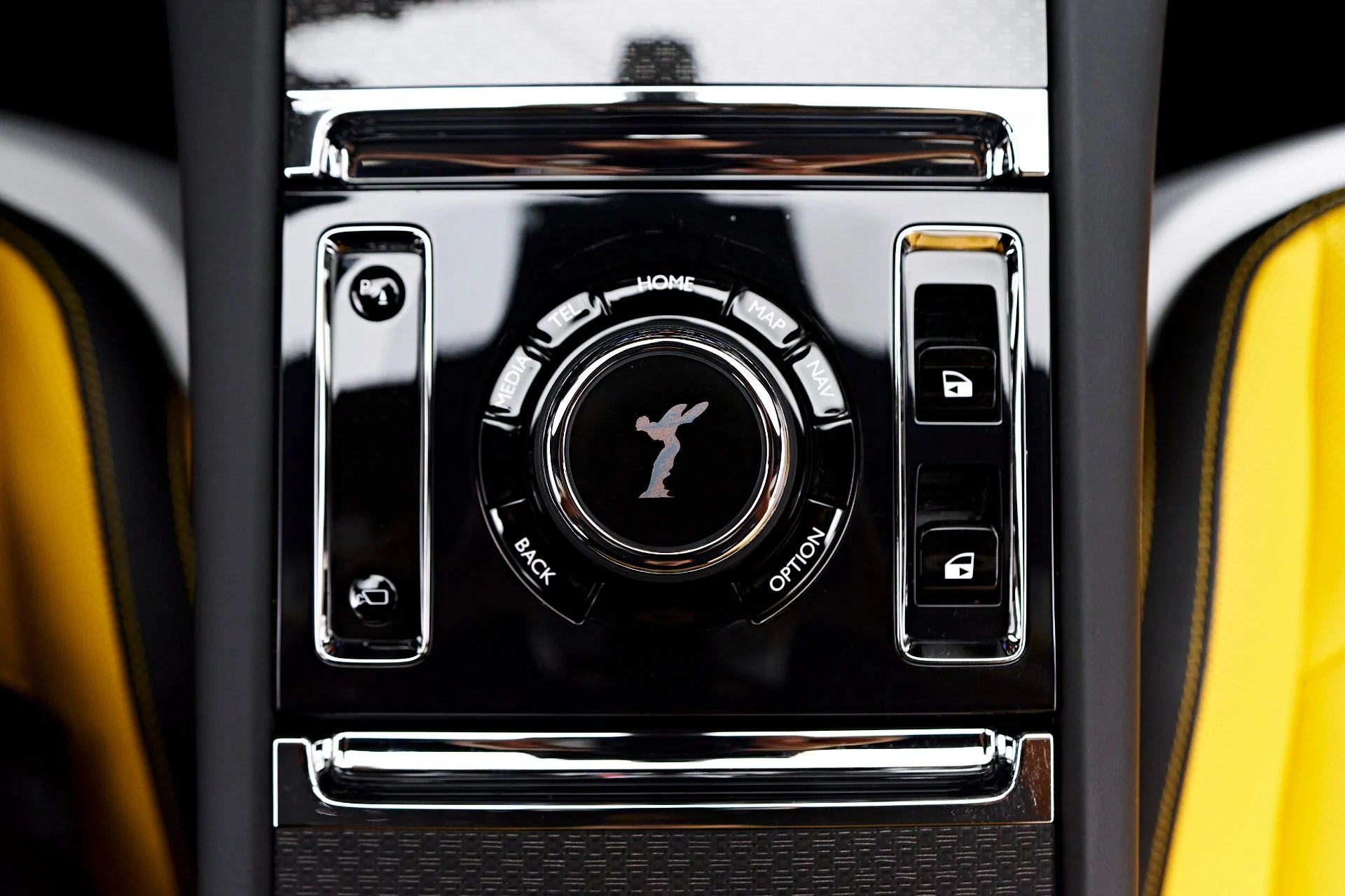 mph074_695087204_Used_2025_Rolls_Royce_Spectre_Base_1753213338_7b58c633f0