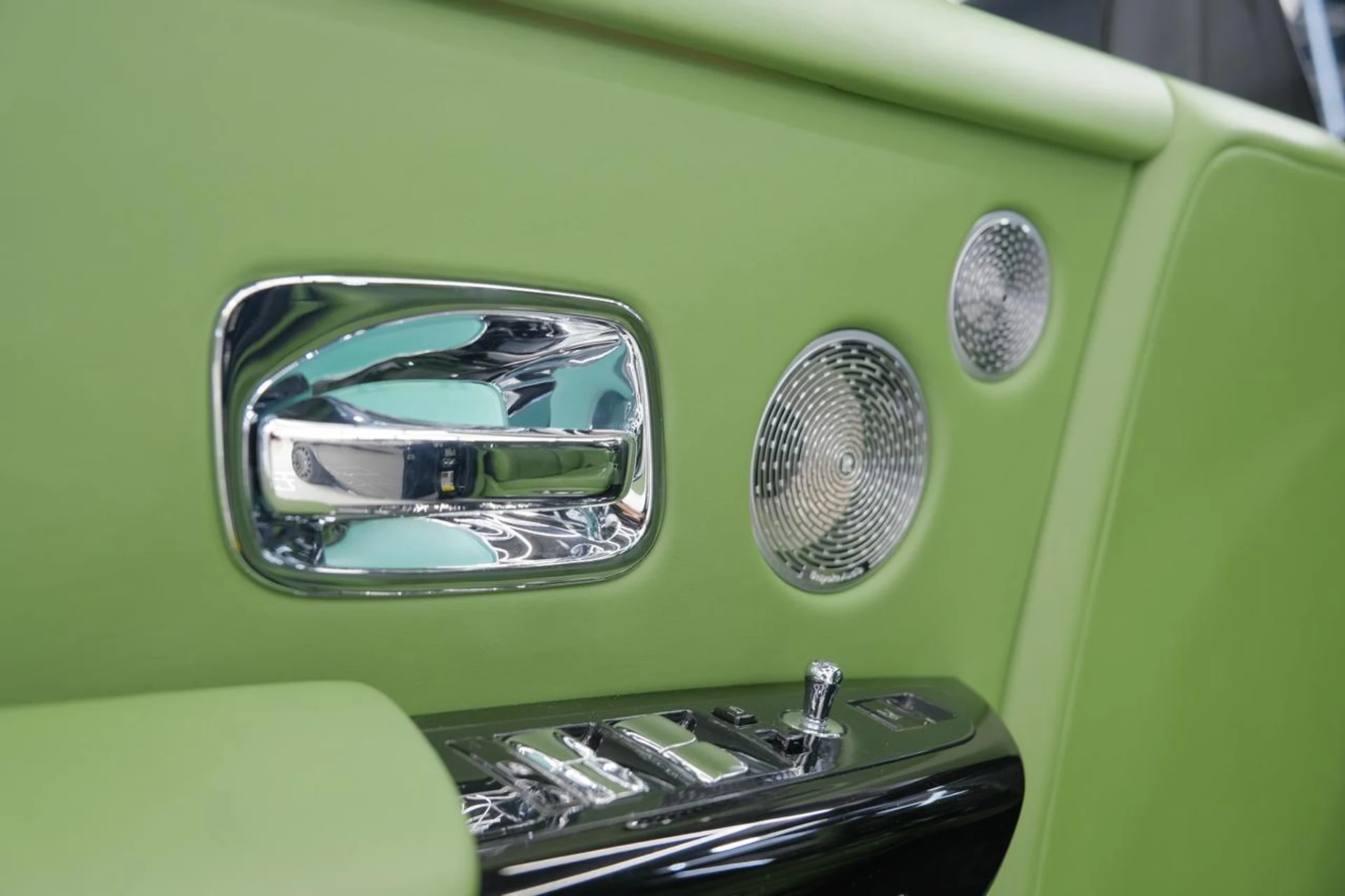 mph074_720493211_352229dc8c4ea696847b1e8e569956de_c164a8a4c4