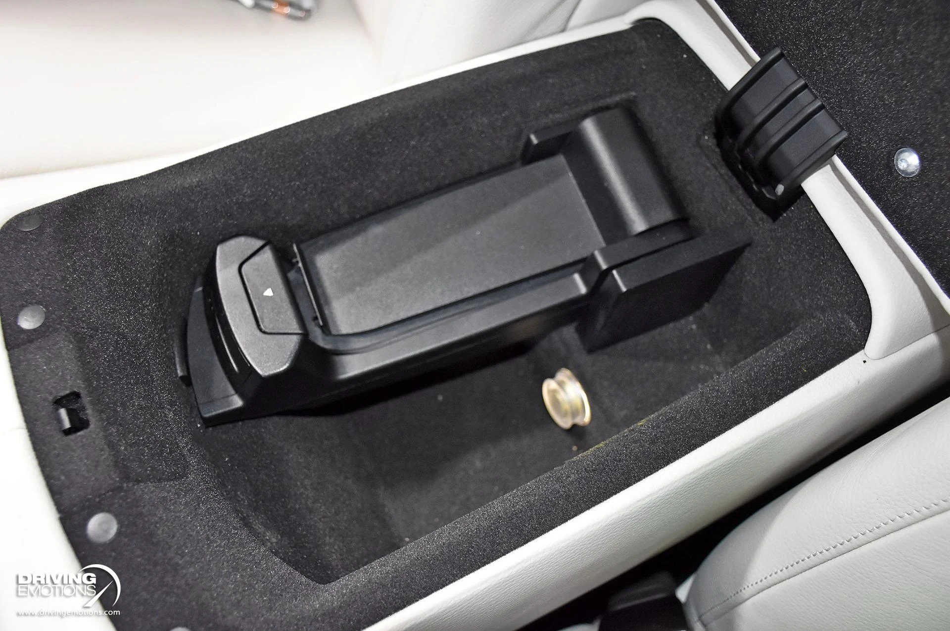 mph074_773255568_872_p75_l_1090b57467