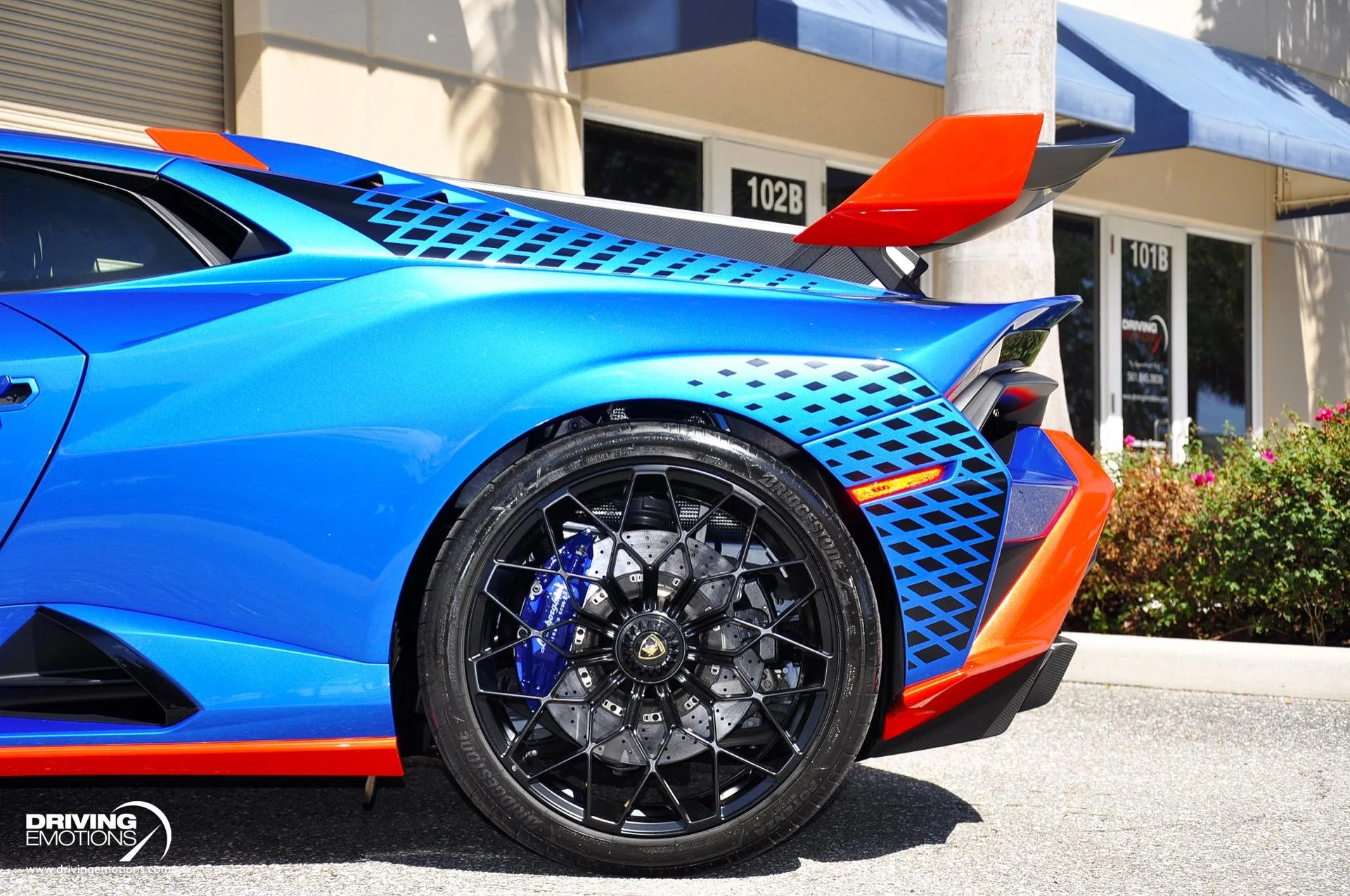 mph074_813165930_743_p75_l_5e6ca7fe55