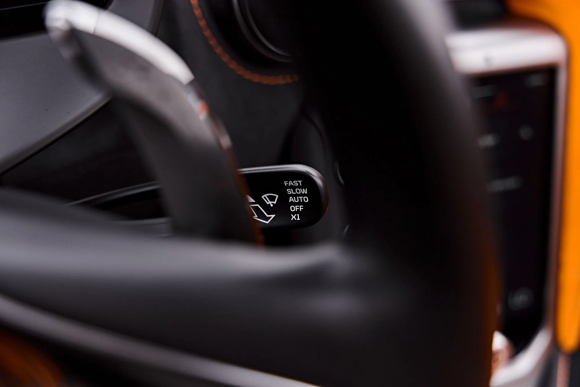 mph074_84048716_Used_2025_Mc_Laren_750_S_1786993918_3a4f352857
