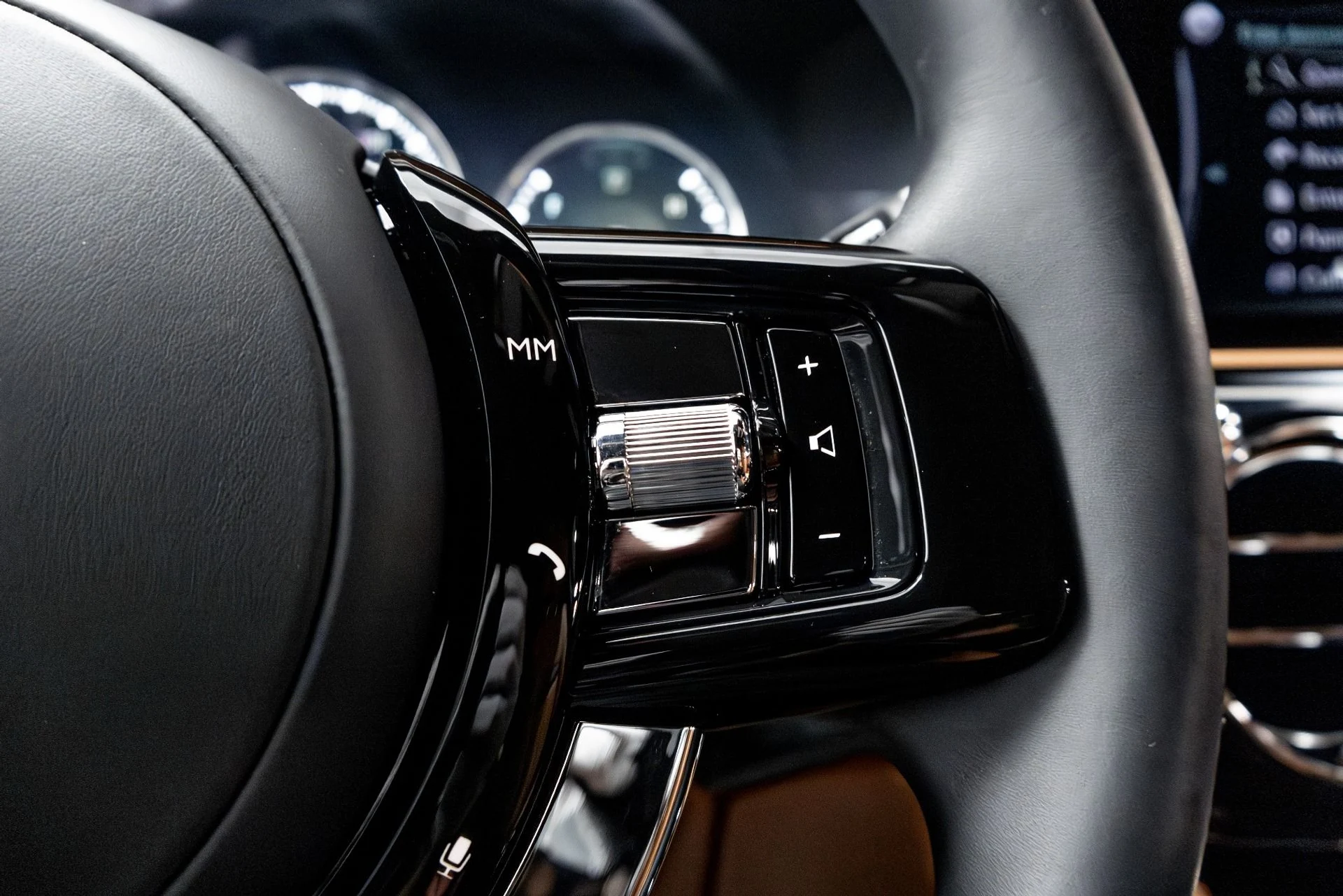 mph074_877584371_Used_2022_Rolls_Royce_Ghost_1776785010_3273320043