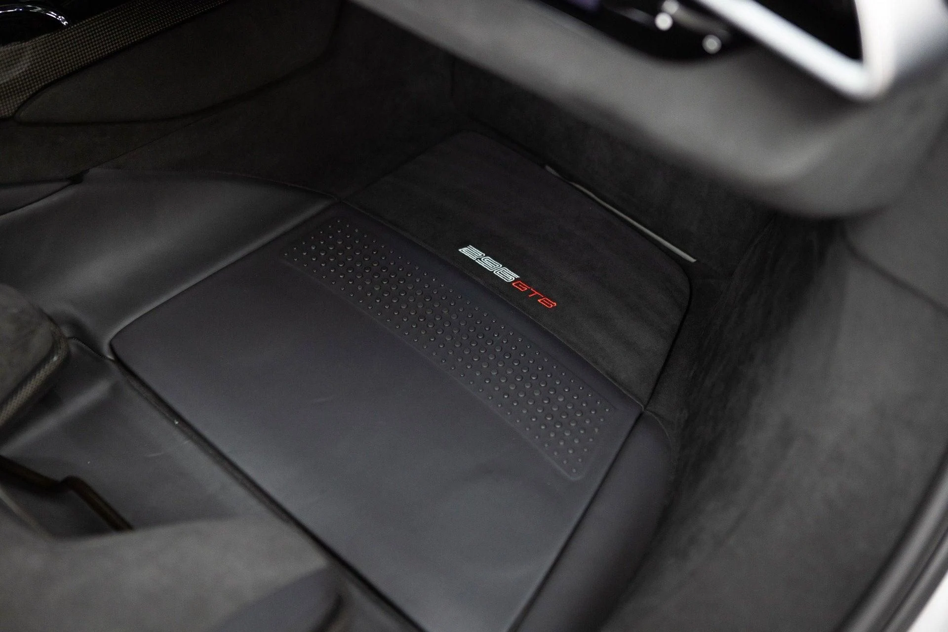 mph074_959093984_Used_2024_Ferrari_296_GTB_1777367725_cda60a12dc