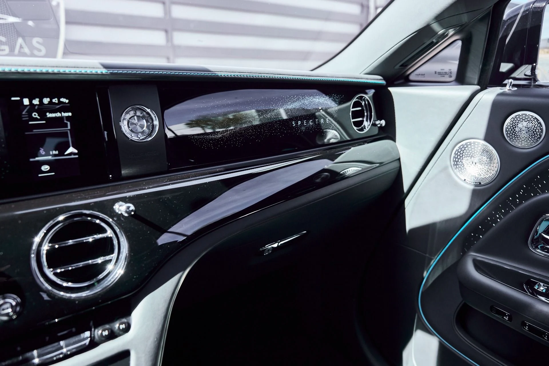 mph074_968612629_Used_2025_Rolls_Royce_Spectre_Base_1771642493_0504d4b1cf