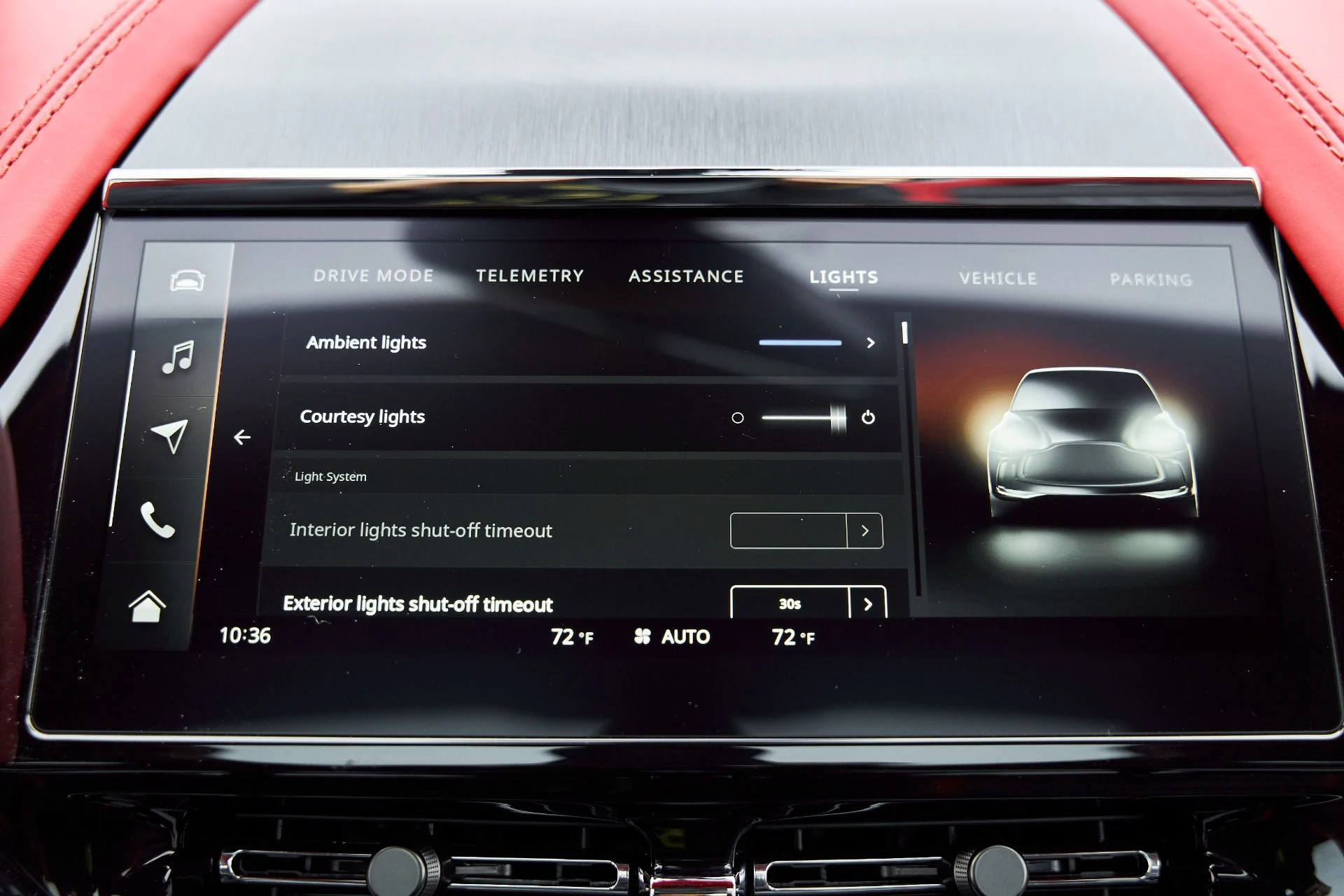 mph074_976731980_Used_2025_Aston_Martin_DBX_707_1766785440_e1f7f31453