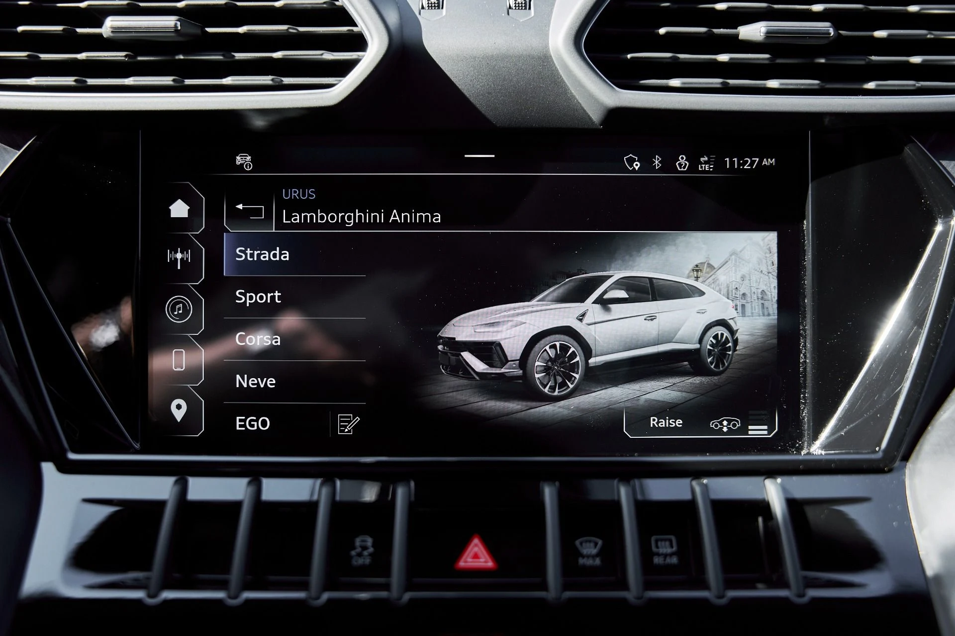 mph074_984410324_Used_2024_Lamborghini_Urus_S_1770085955_1d25fd0ce0