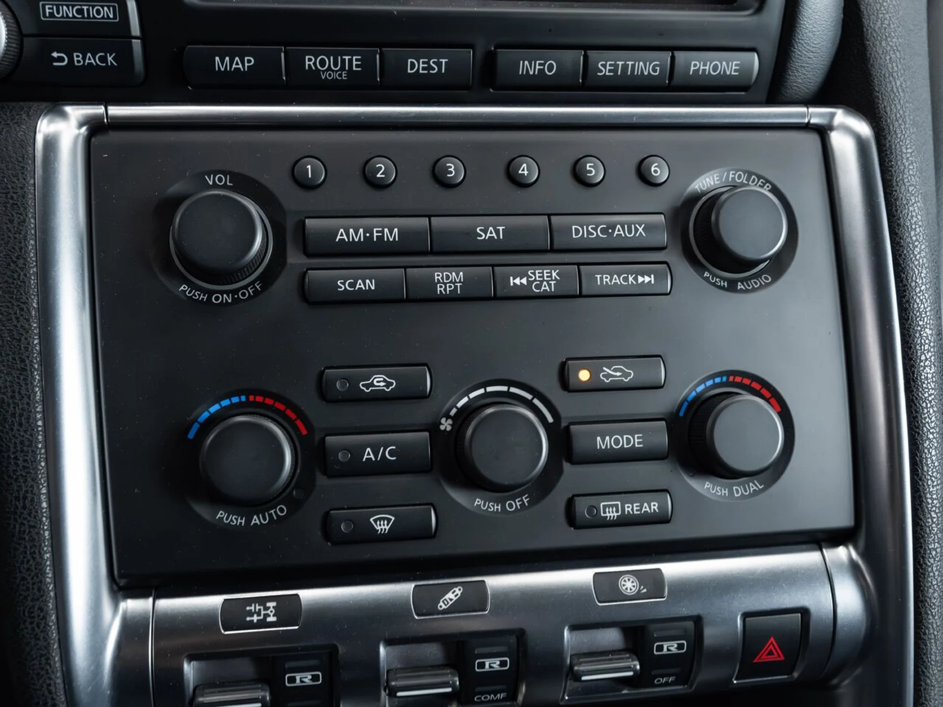 mph075_1100420882_nissan_gt_r_2009_ef79e5118e