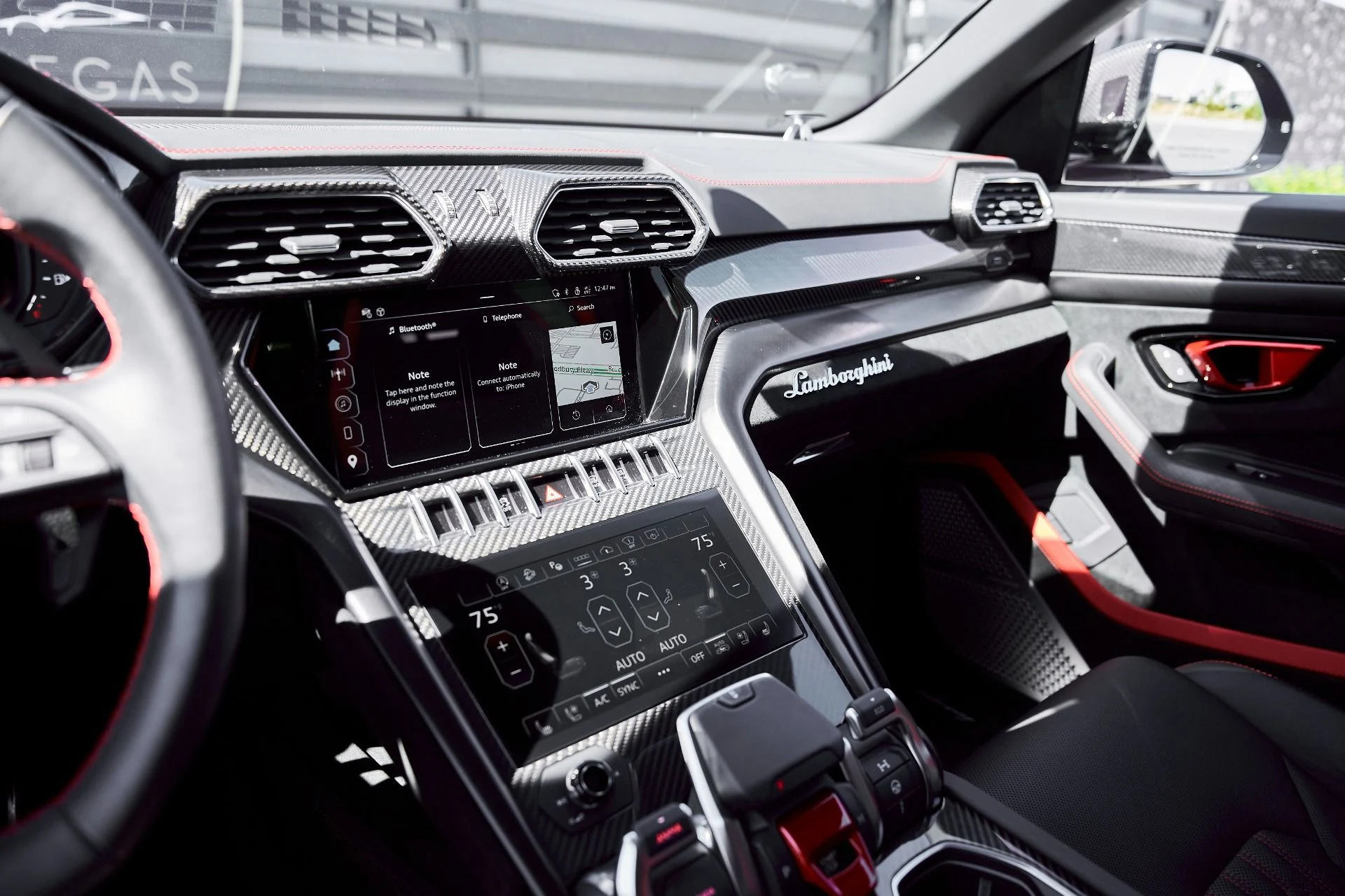 mph075_1122635705_Used_2024_Lamborghini_Urus_Performante_1773968376_6a56f674f4