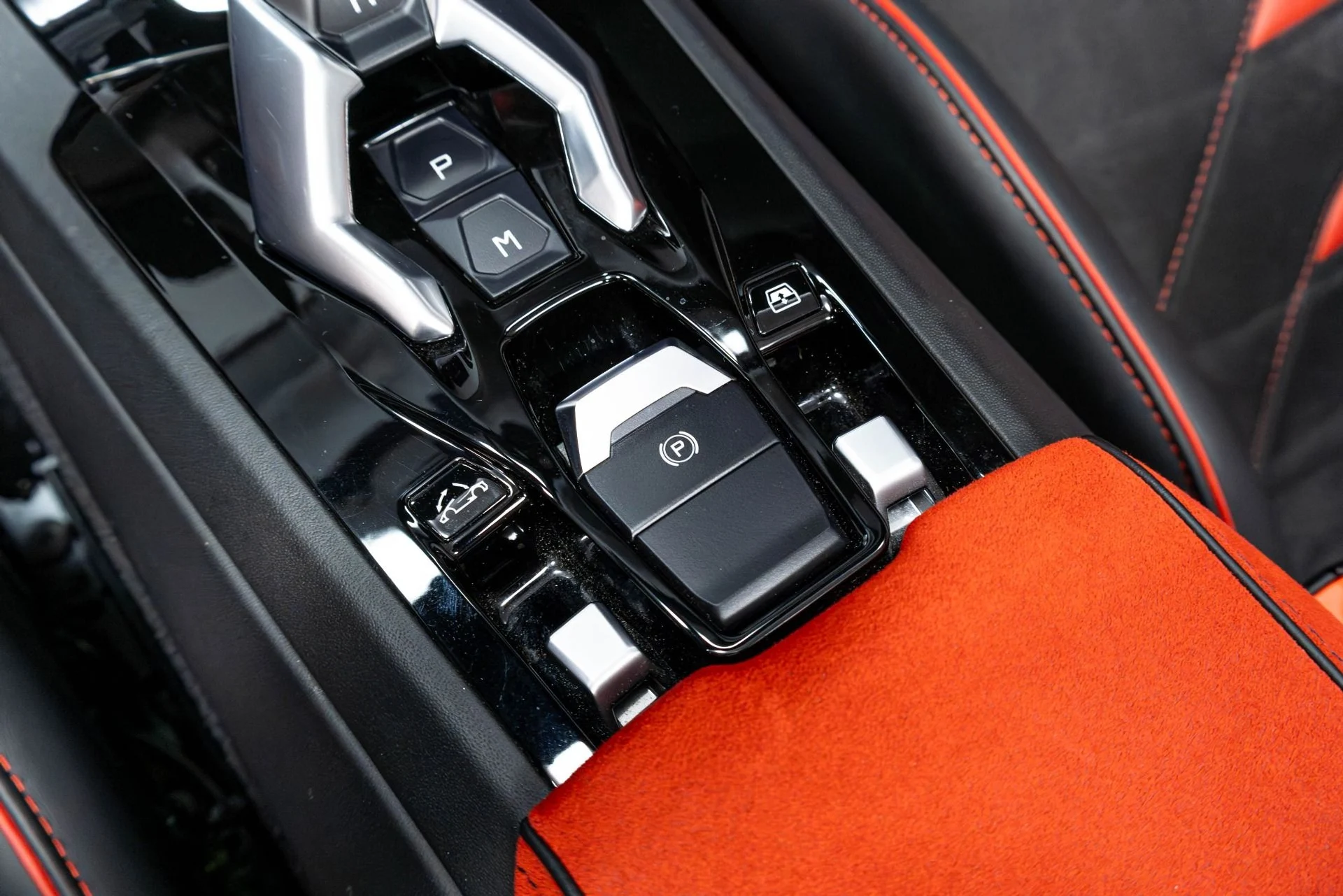 mph075_1124397285_Used_2021_Lamborghini_Huracan_EVO_EVO_Spyder_1780949559_dbbc707436