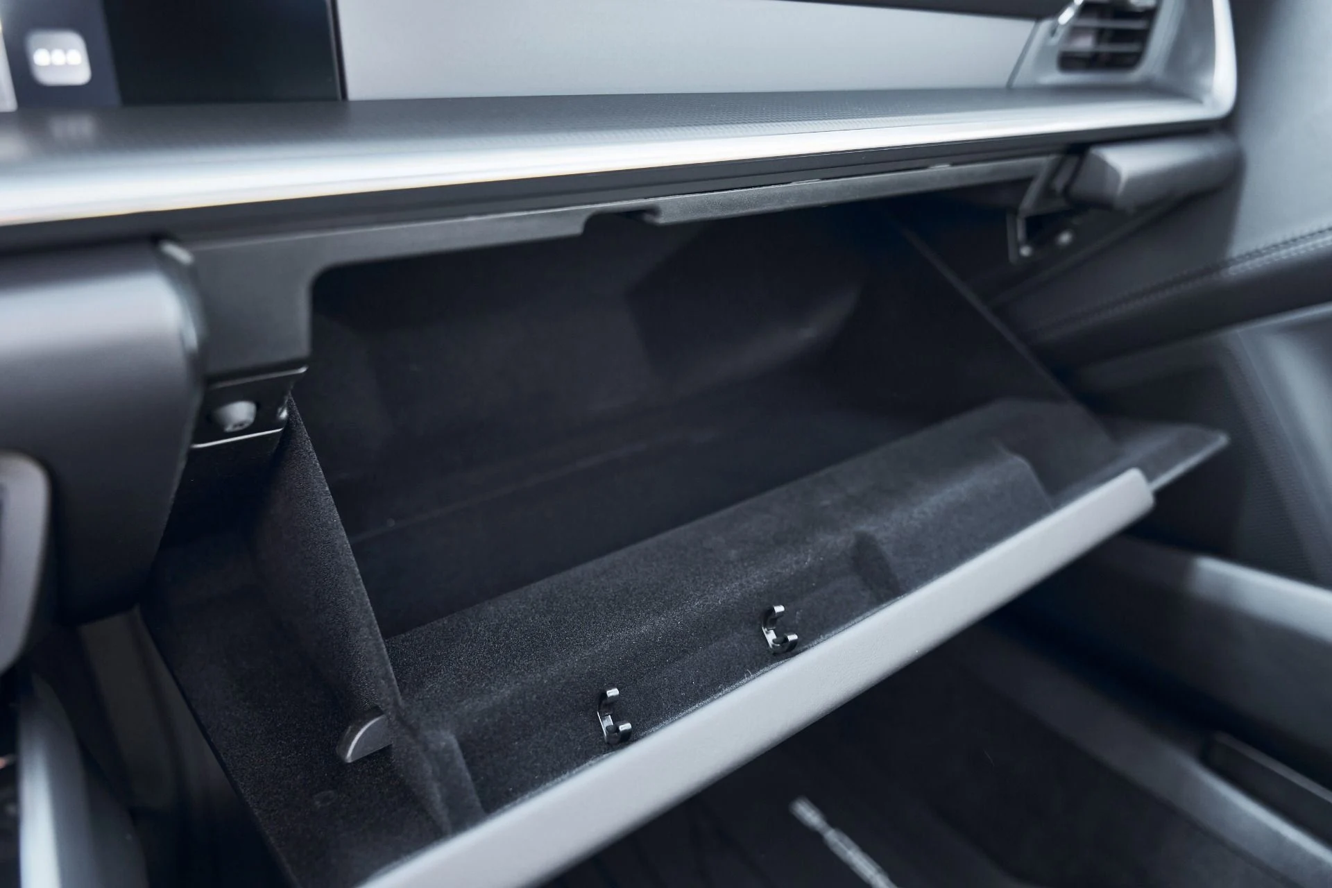 mph075_117318484_Used_2024_Porsche_911_Turbo_1770087292_d61f274537