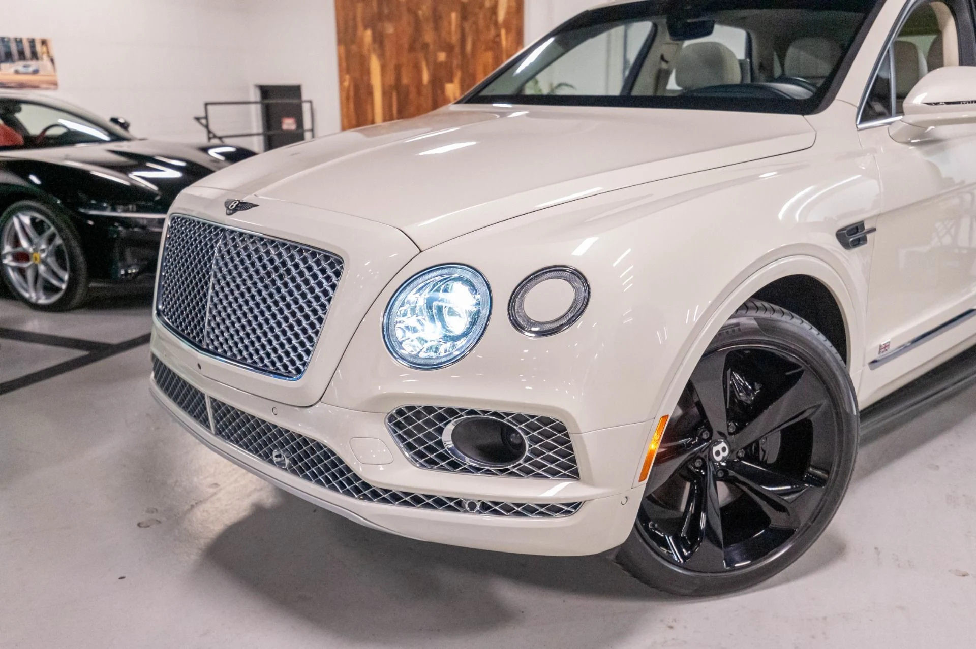 mph075_1387833375_Used_2017_Bentley_Bentayga_W12_1787159716_ff6bfa44a5