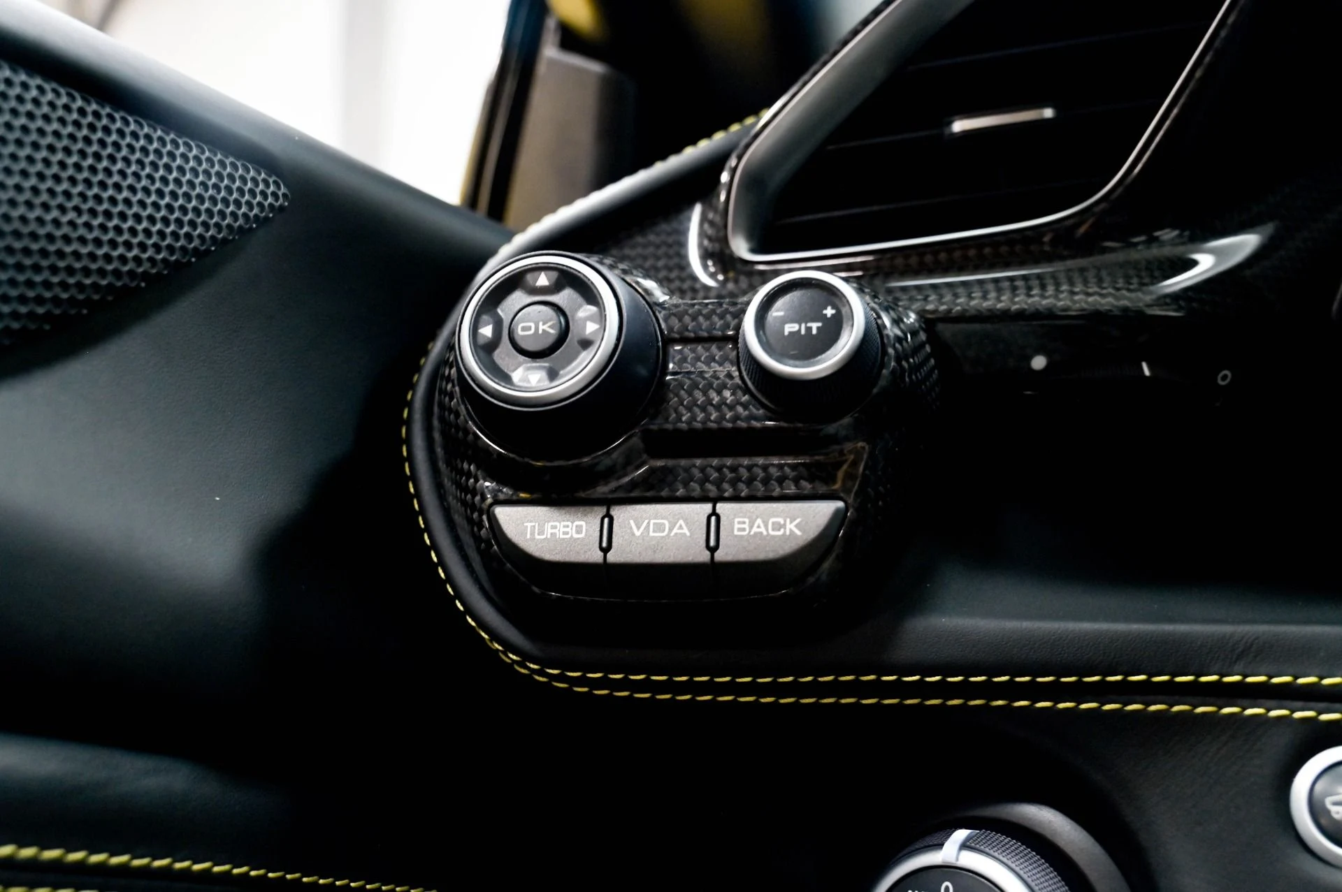 mph075_14748301_Used_2017_Ferrari_488_Spider_1782250763_bbd9cbcdfb