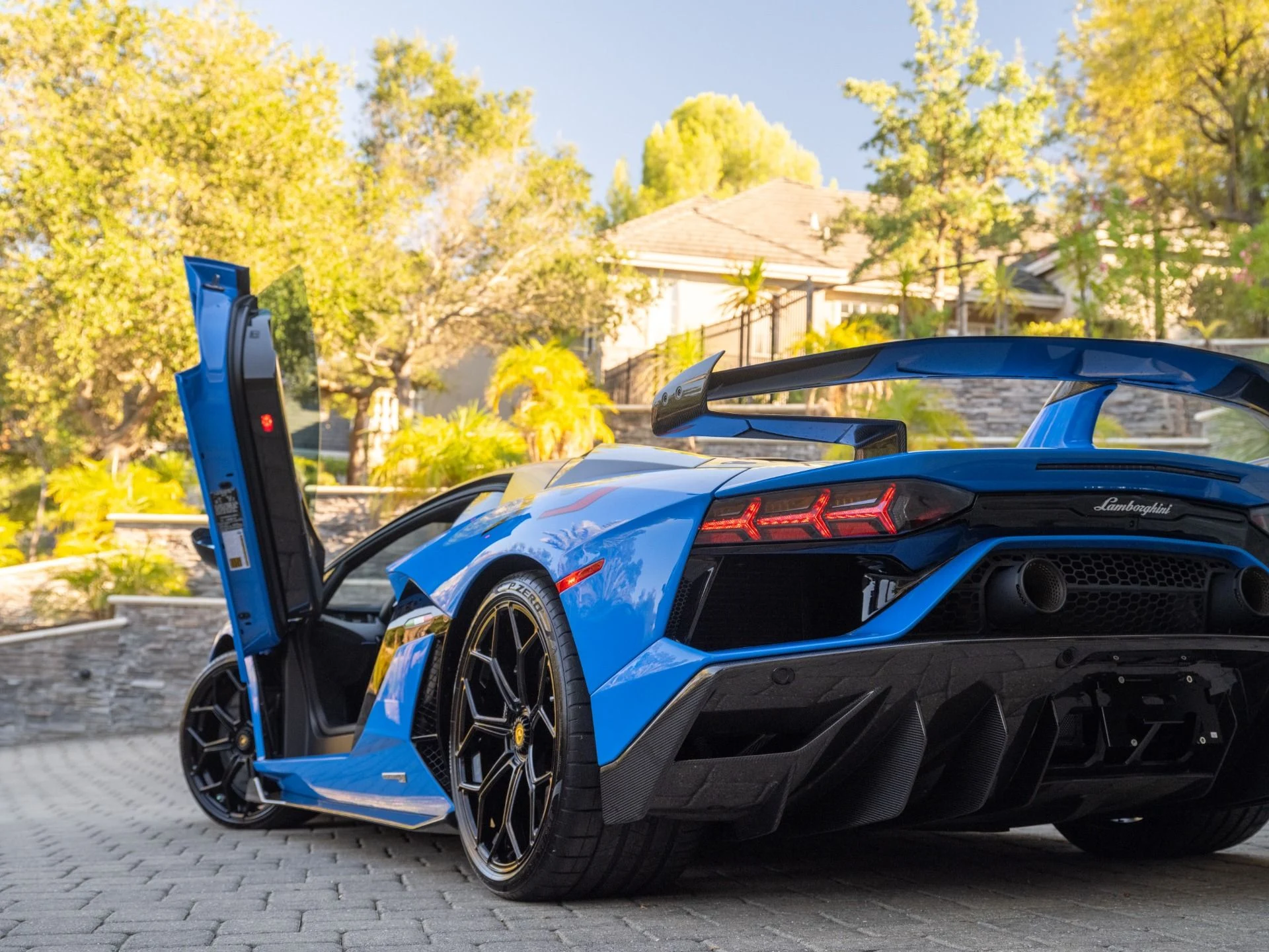 mph075_166401607_Used_2020_Lamborghini_Aventador_LP_770_4_SVJ_1785437958_208001ac1d