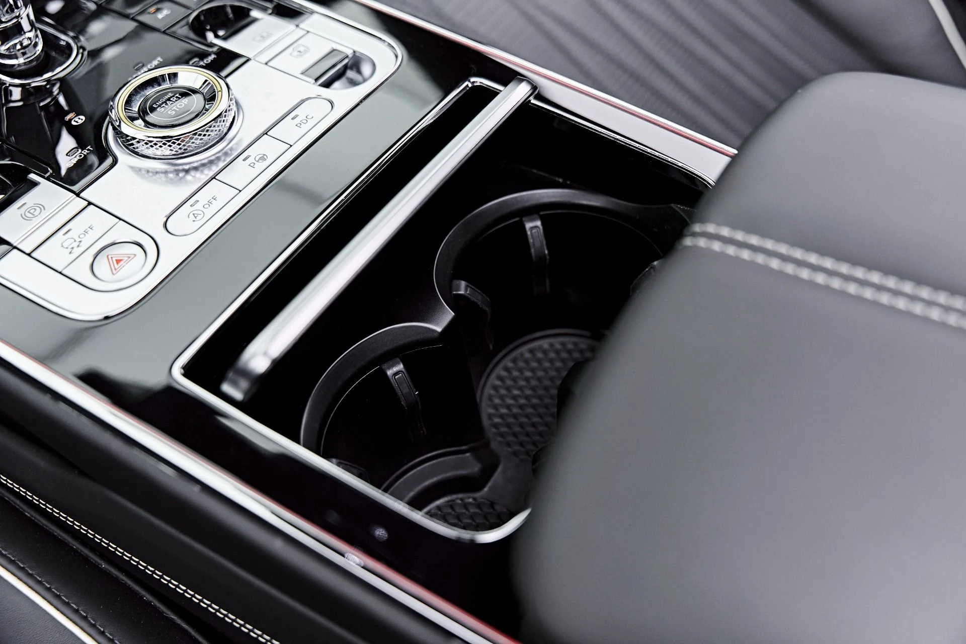 mph075_1666401587_Used_2023_Bentley_Flying_Spur_V8_1789628168_5646ed2a2b