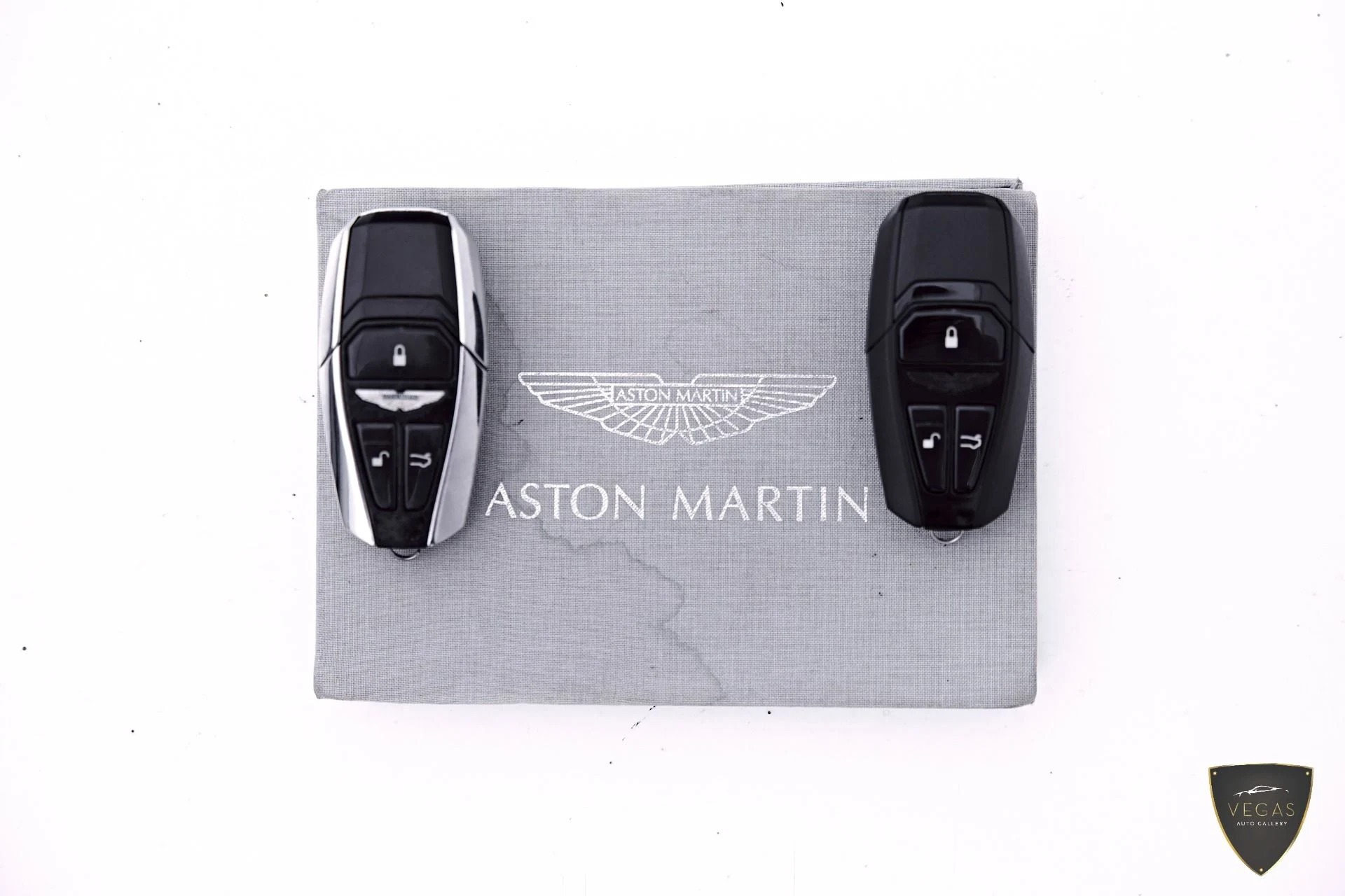 mph075_1672066845_Used_2023_Aston_Martin_Vantage_1783622529_93d5ac32d5