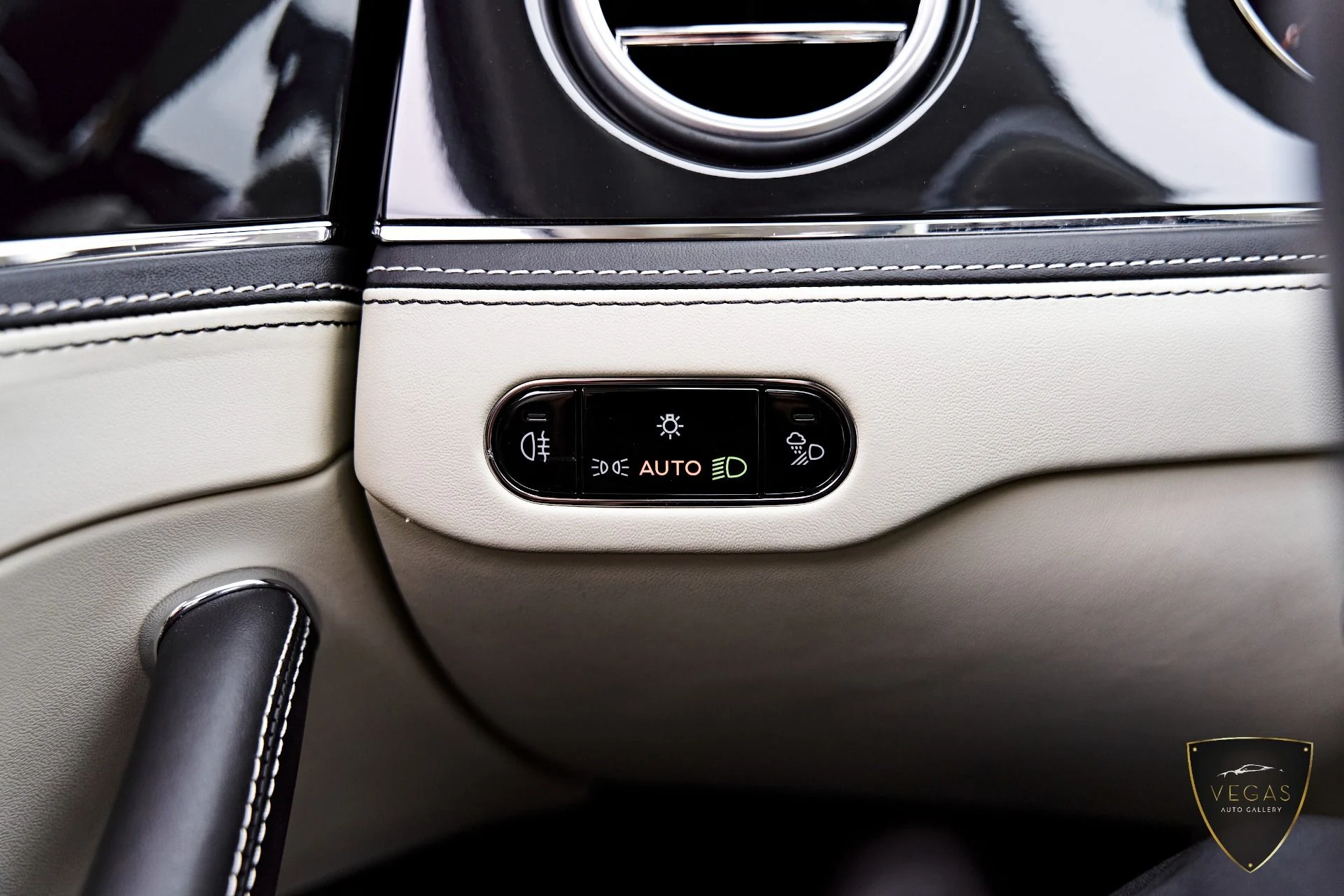 mph075_176284413_Used_2022_Bentley_Flying_Spur_V8_1782495112_7245d759a8