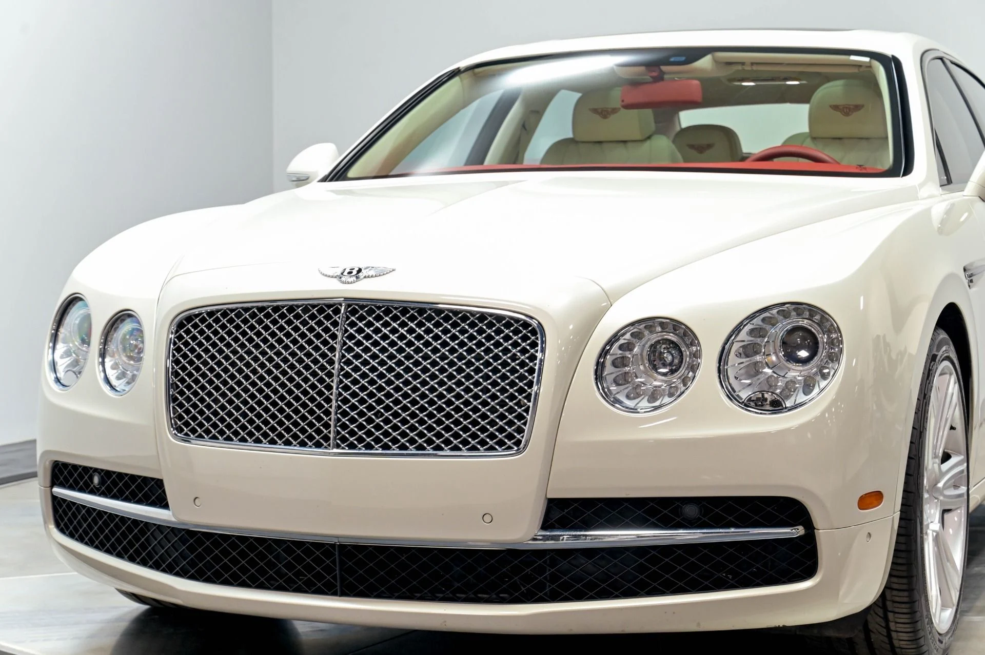 mph075_183774716_Used_2016_Bentley_Flying_Spur_W12_1781281094_95c32cfc0c