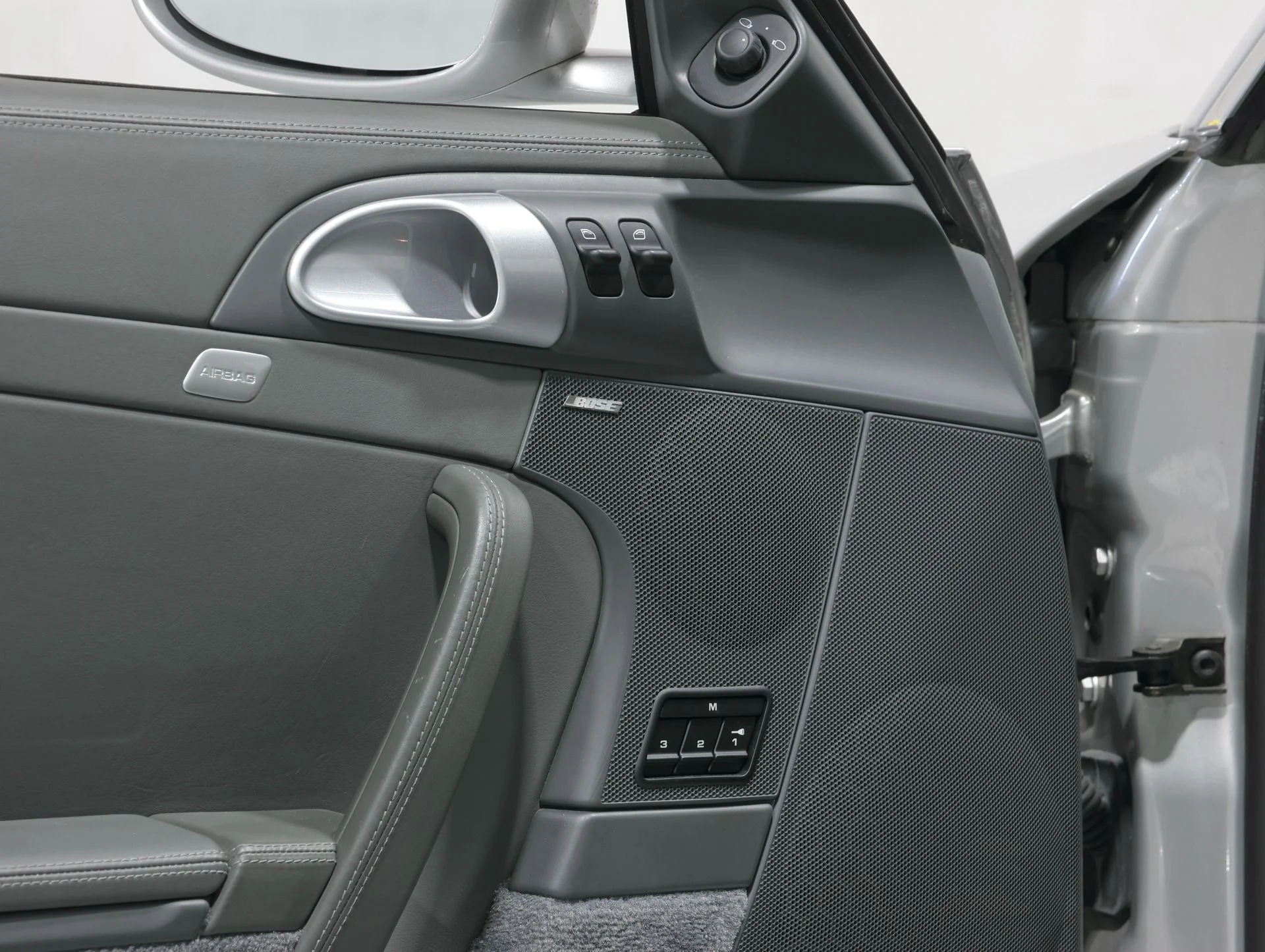 mph075_1903816683_Used_2007_Porsche_911_Targa_4_Coming_Soon_To_Bring_A_Trailer_1775151743_6716e1cfde