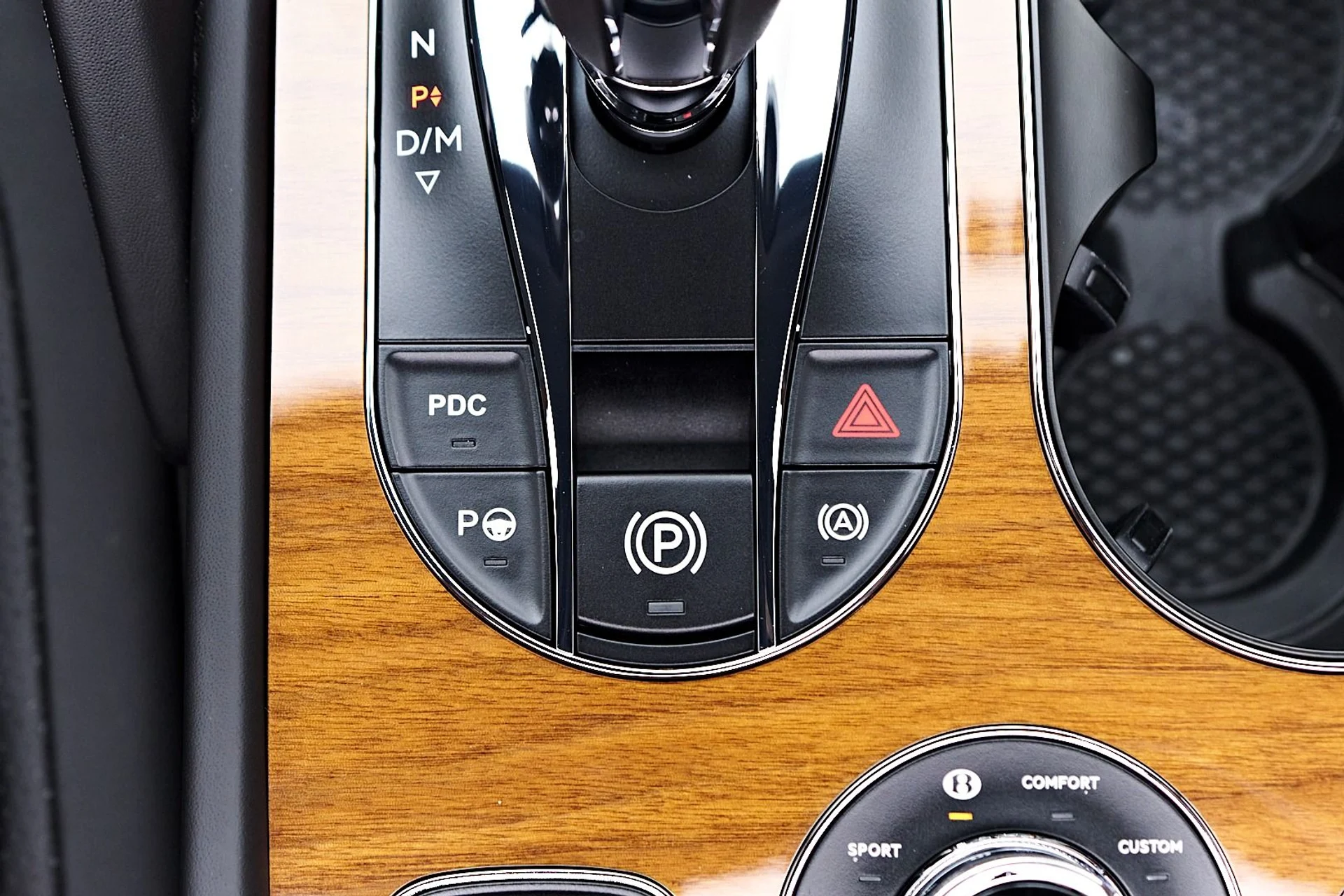 mph075_191886985_Used_2023_Bentley_Bentayga_EWB_Azure_1745273088_410b7a18e3