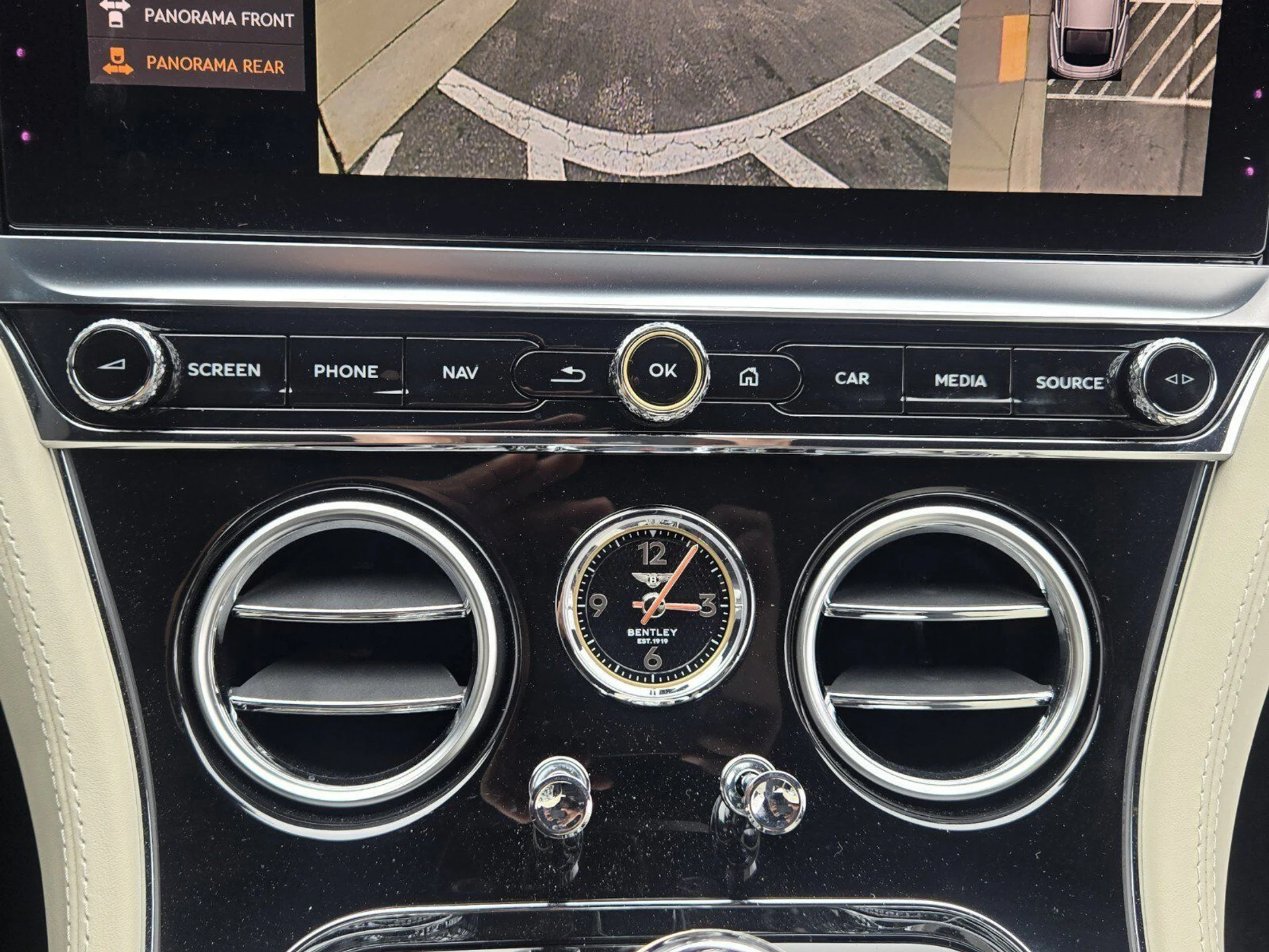 mph075_1972278001_a543ca9261959465ddc26b419cd3992fx_215dfba695