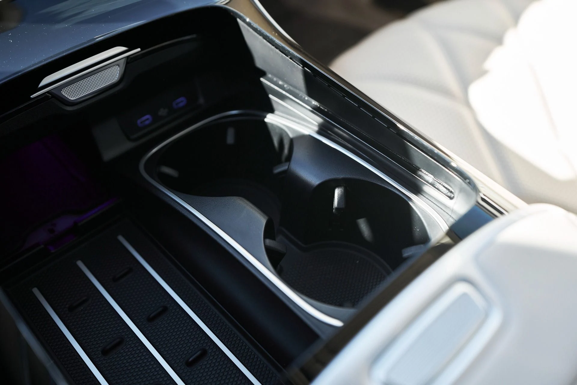 mph075_2053548461_Used_2025_Mercedes_Benz_S_Class_Maybach_S_680_1761611173_f93594ea90