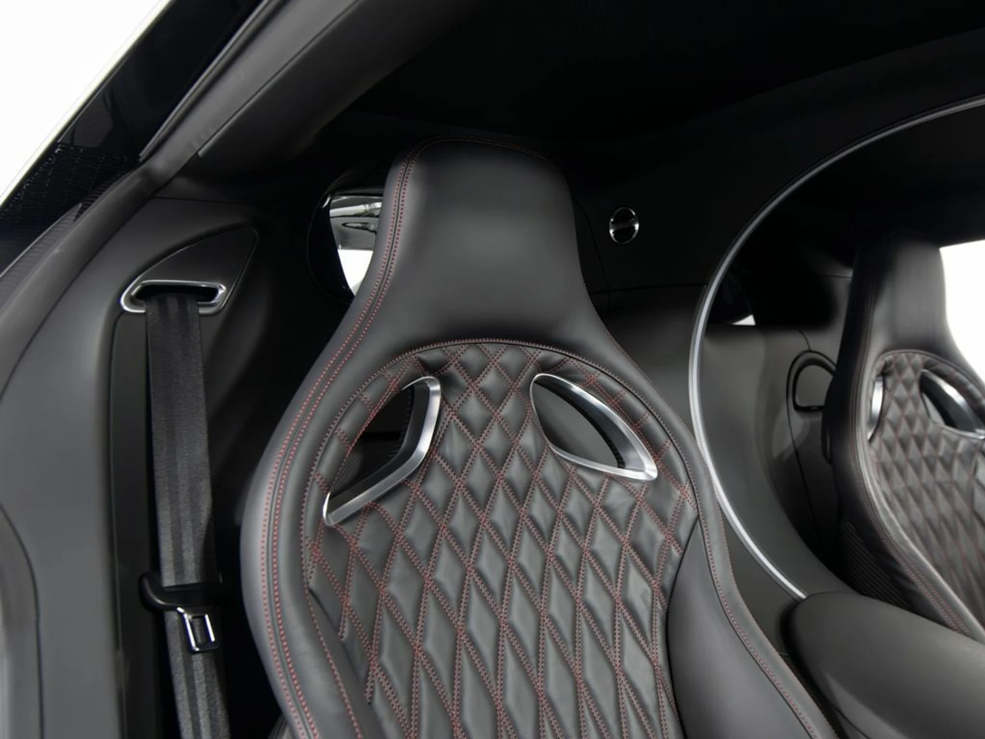 mph075_2061899514_866d49332864f8b043f5faa5d978b260x_ee36b91710