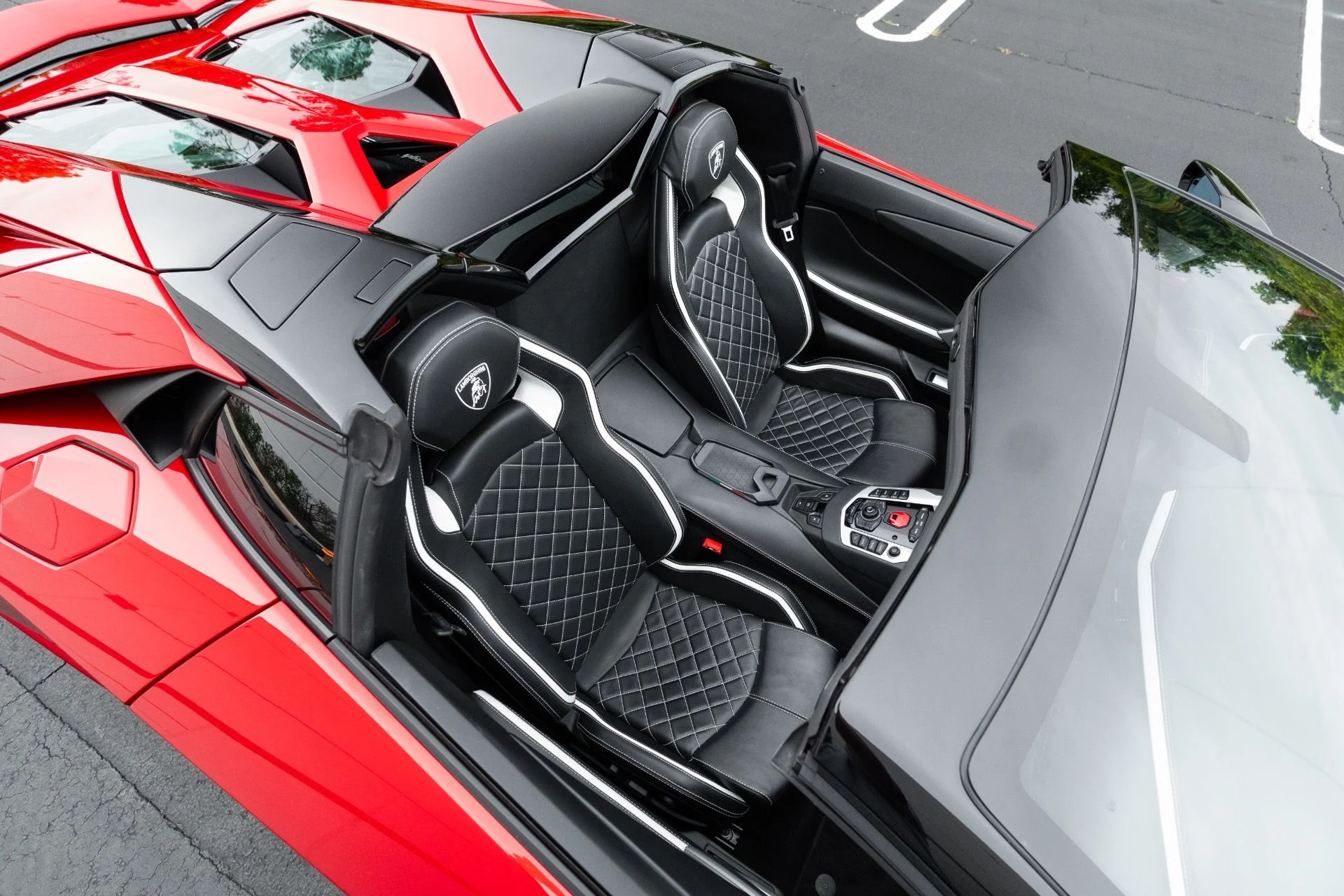 mph075_2146396680_Used_2018_Lamborghini_Aventador_Roadster_LP_740_4_S_1770343004_c2ab0b4b91