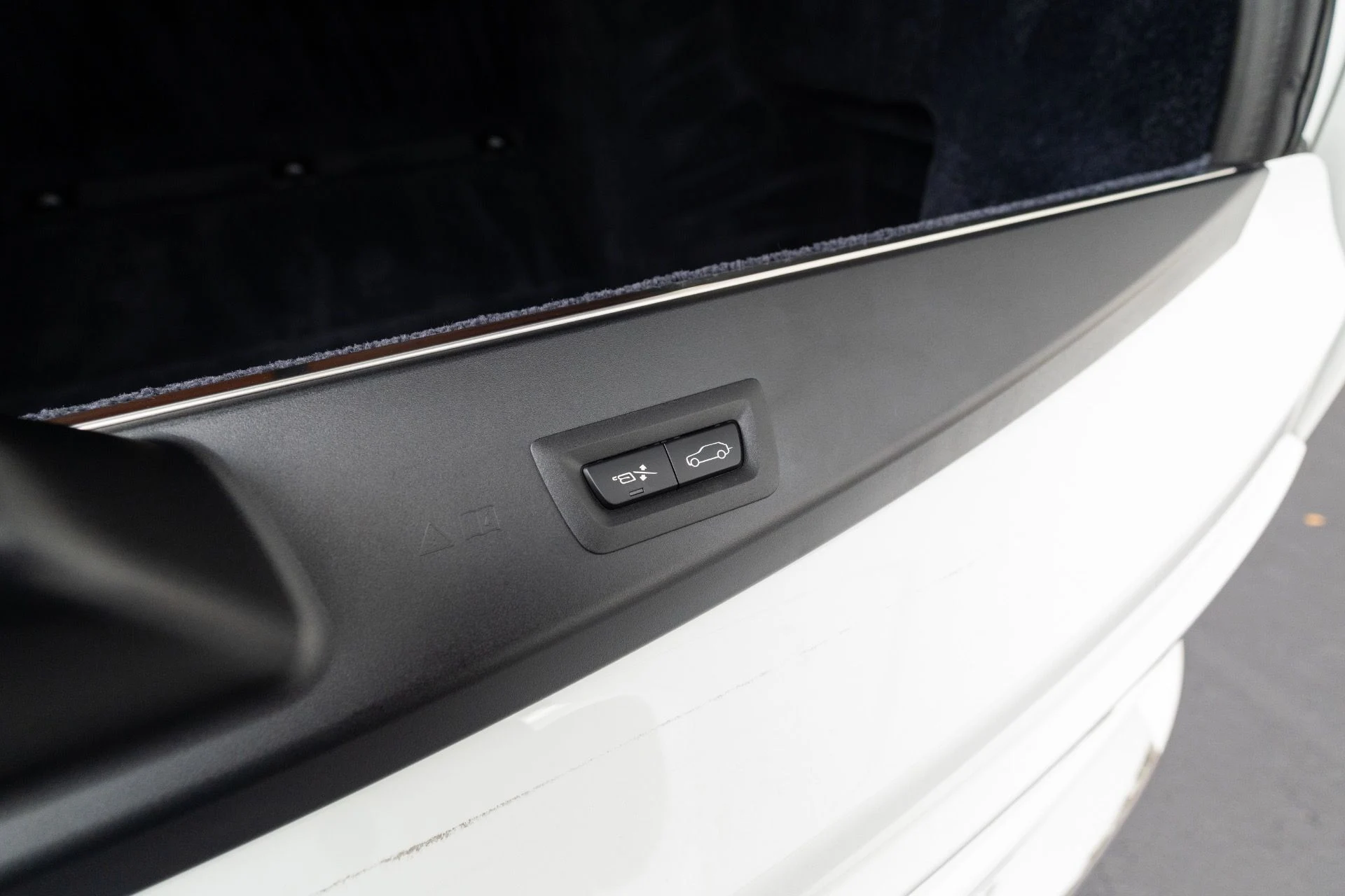 mph075_2177916061_Used_2023_Rolls_Royce_Cullinan_1766776442_62ddd2b8a3