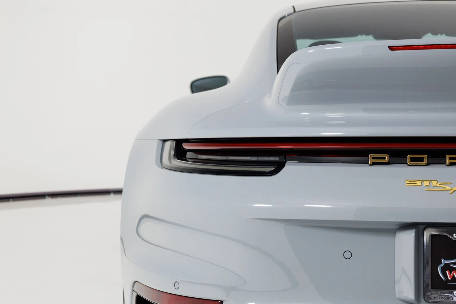 mph075_2201116011_Used_2023_Porsche_911_Sport_Classic_1775497660_9e5bd8ed30