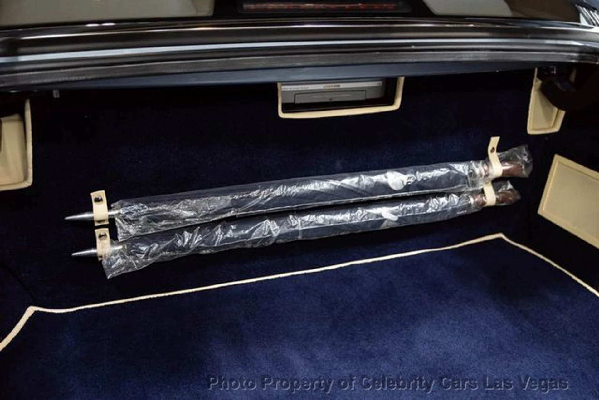 mph075_2240189035_used_2002_rolls_royce_silver_seraph_lastofline1of120forus170totalworldwide_9707_23079302_80_640_a5b6db1c14