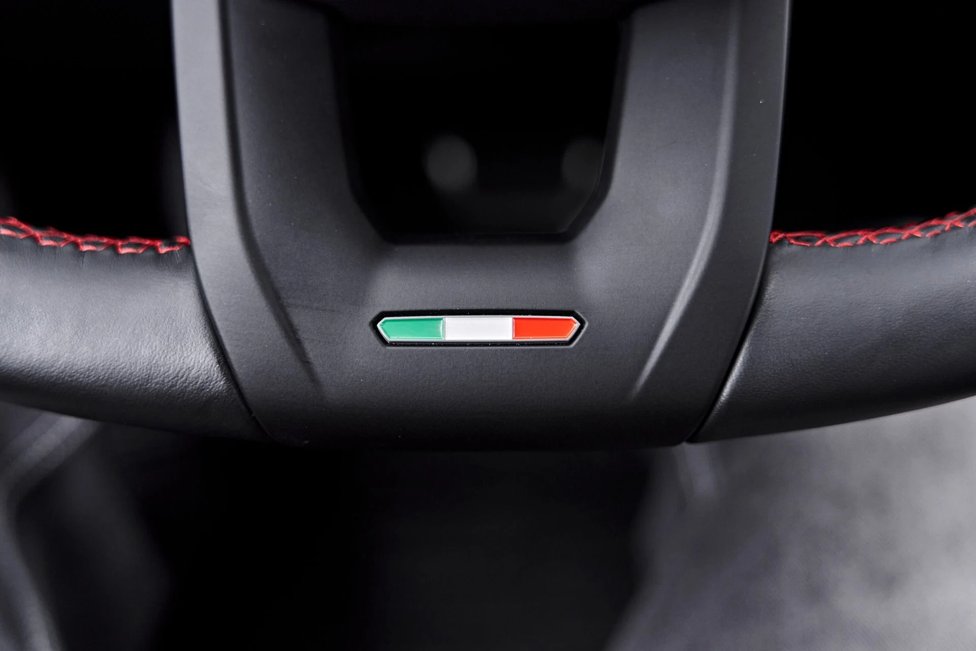 mph075_2271250293_Used_2023_Lamborghini_Urus_Performante_1790207672_b1cc22535e