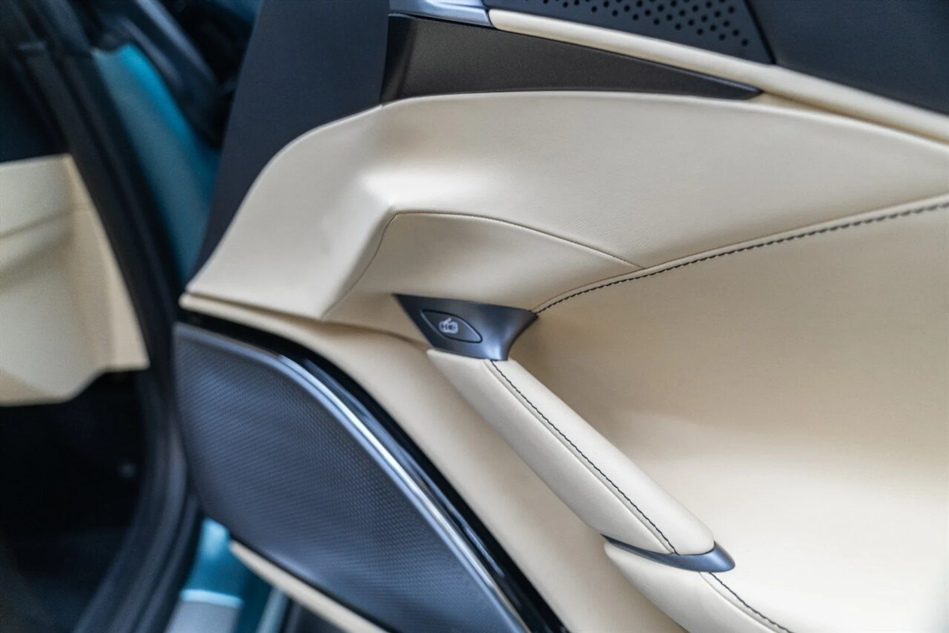 mph075_2295994824_d56e18aa97_1280_673493d89f