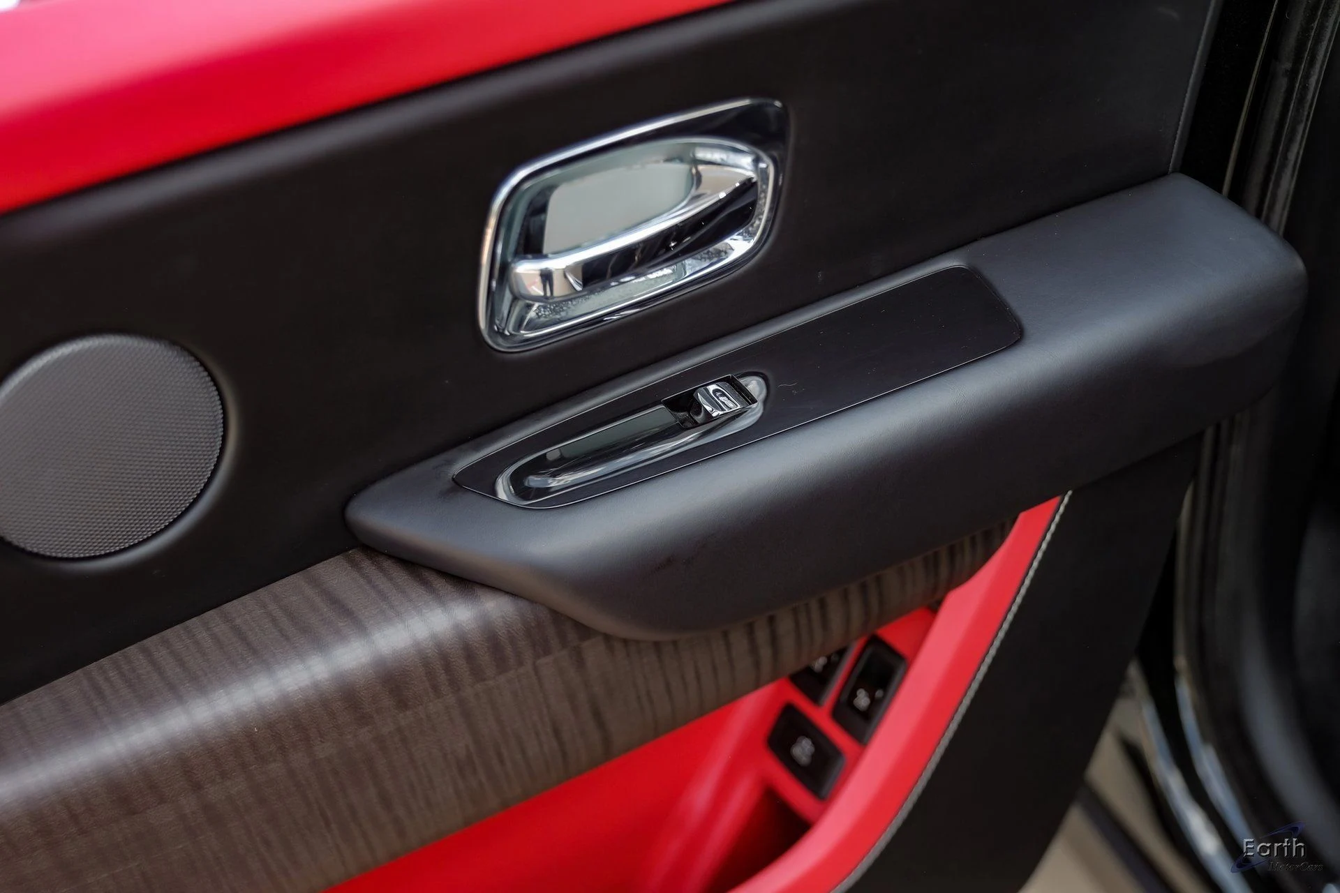 mph075_2363343963_6c6c2449bfa4c93544b0a30db285d7bax_8df1940882