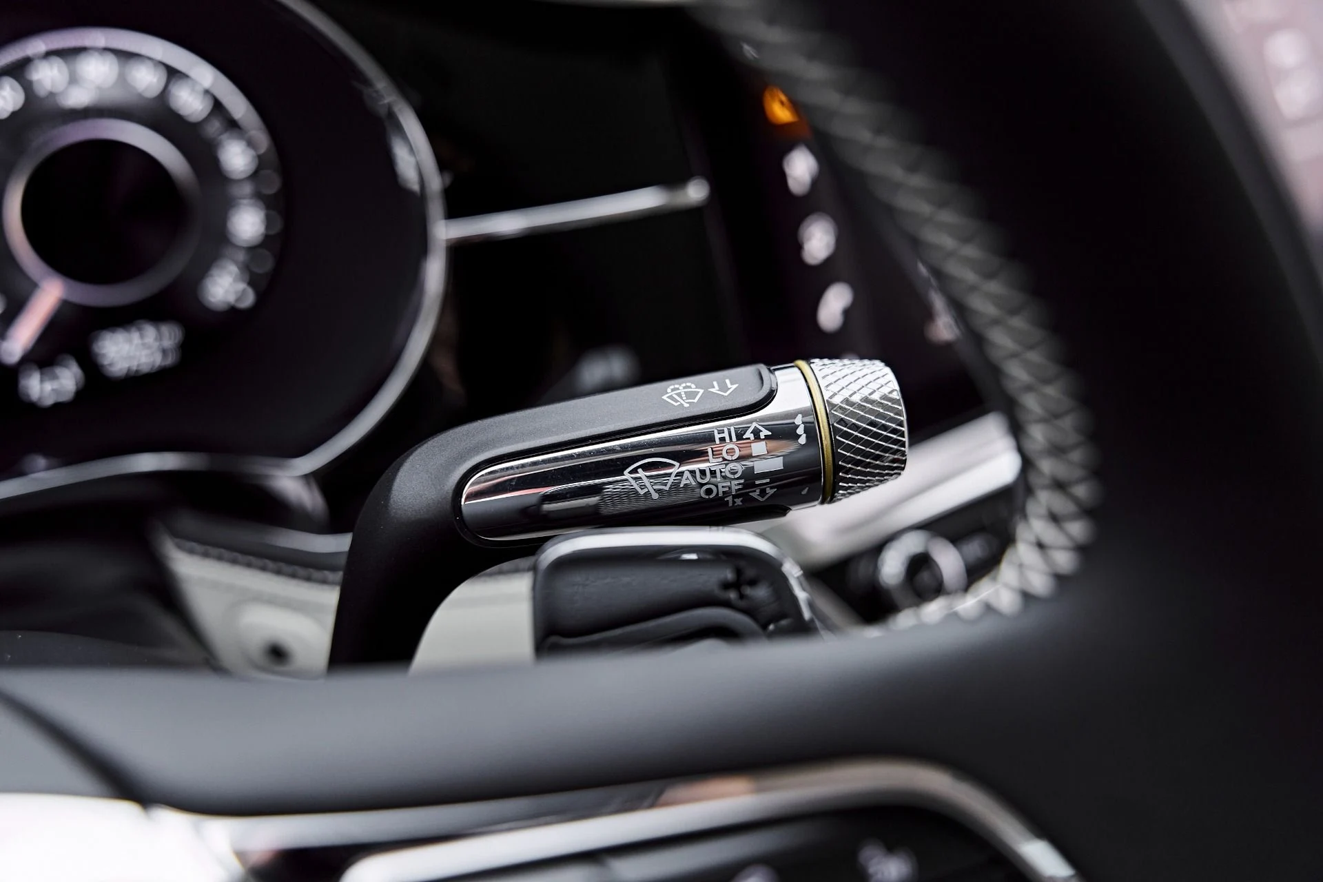 mph075_2432190135_Used_2025_Bentley_Flying_Spur_Speed_1786412298_8f9e6609ed