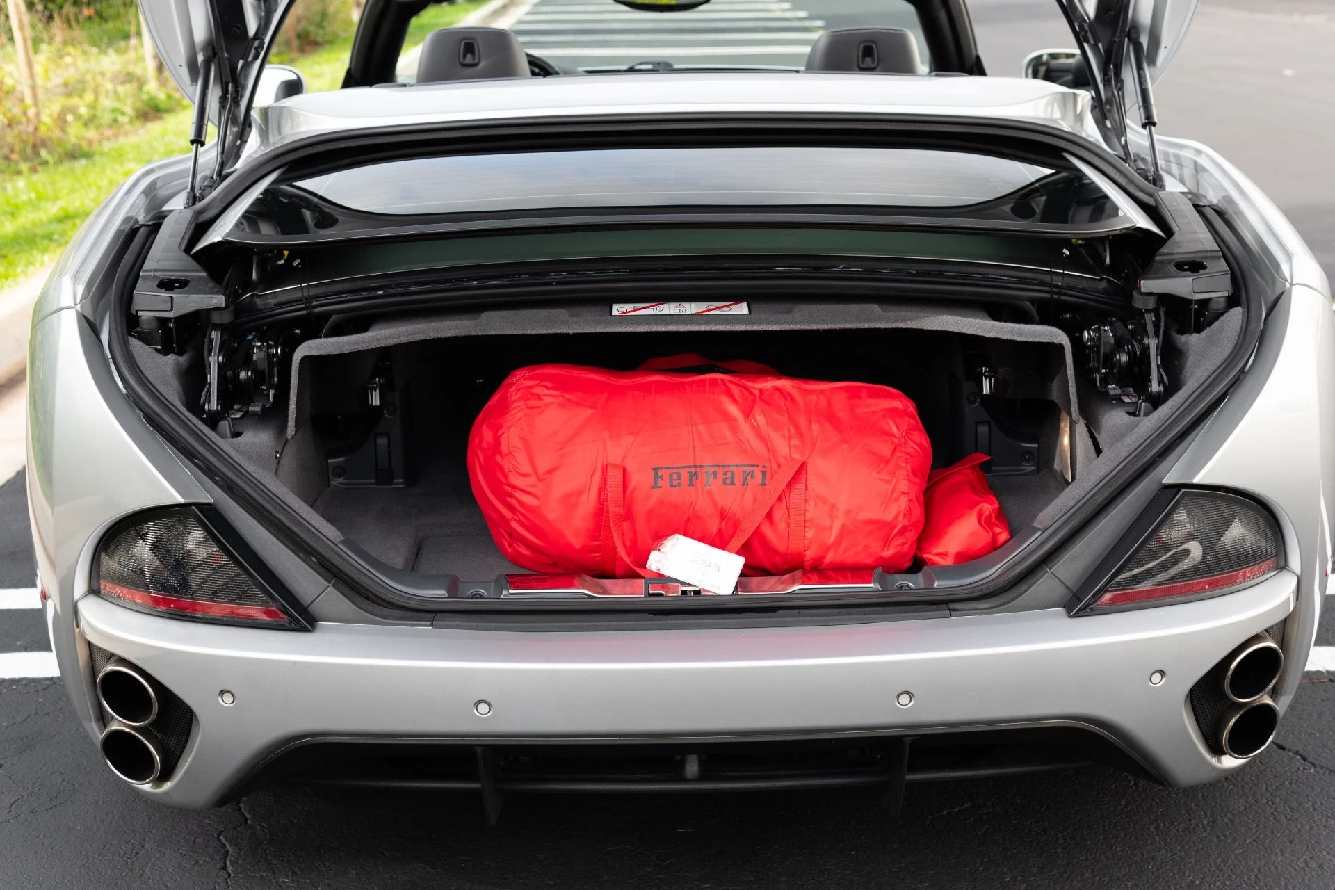 mph075_2499691975_Used_2014_Ferrari_California_1774924910_80f3d96cfe