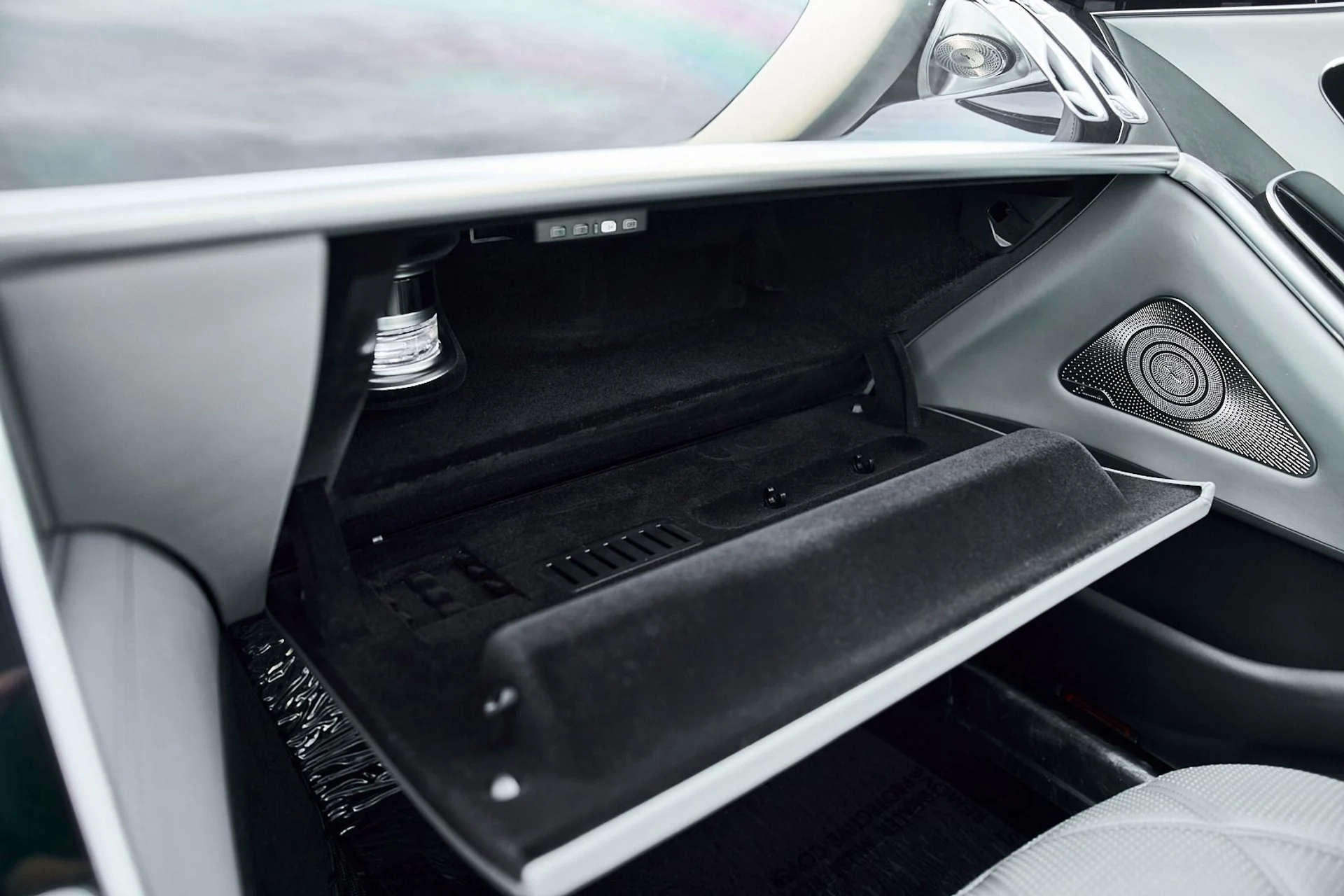 mph075_2582060600_Used_2021_Mercedes_Benz_S_Class_Maybach_S_580_1771643388_0c7d14d3a7